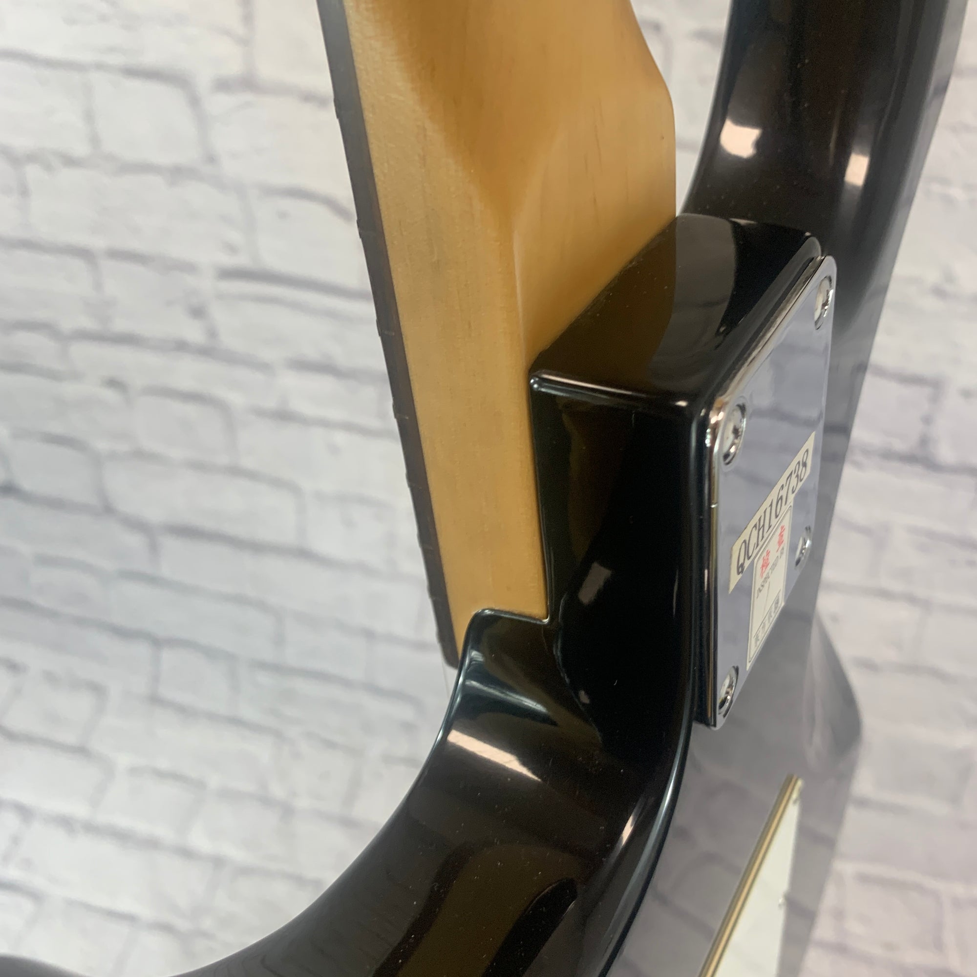 Peavey Raptor EXP Electric Guitar Black