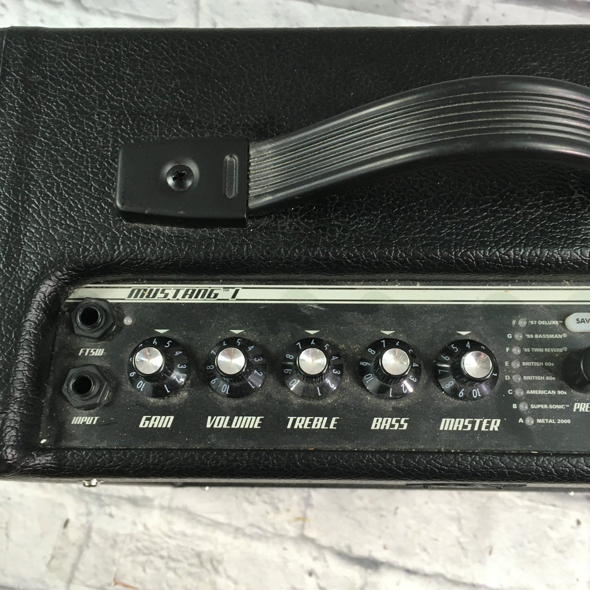 Fender Mustang I V.2 20-watt 1x8 Guitar Combo