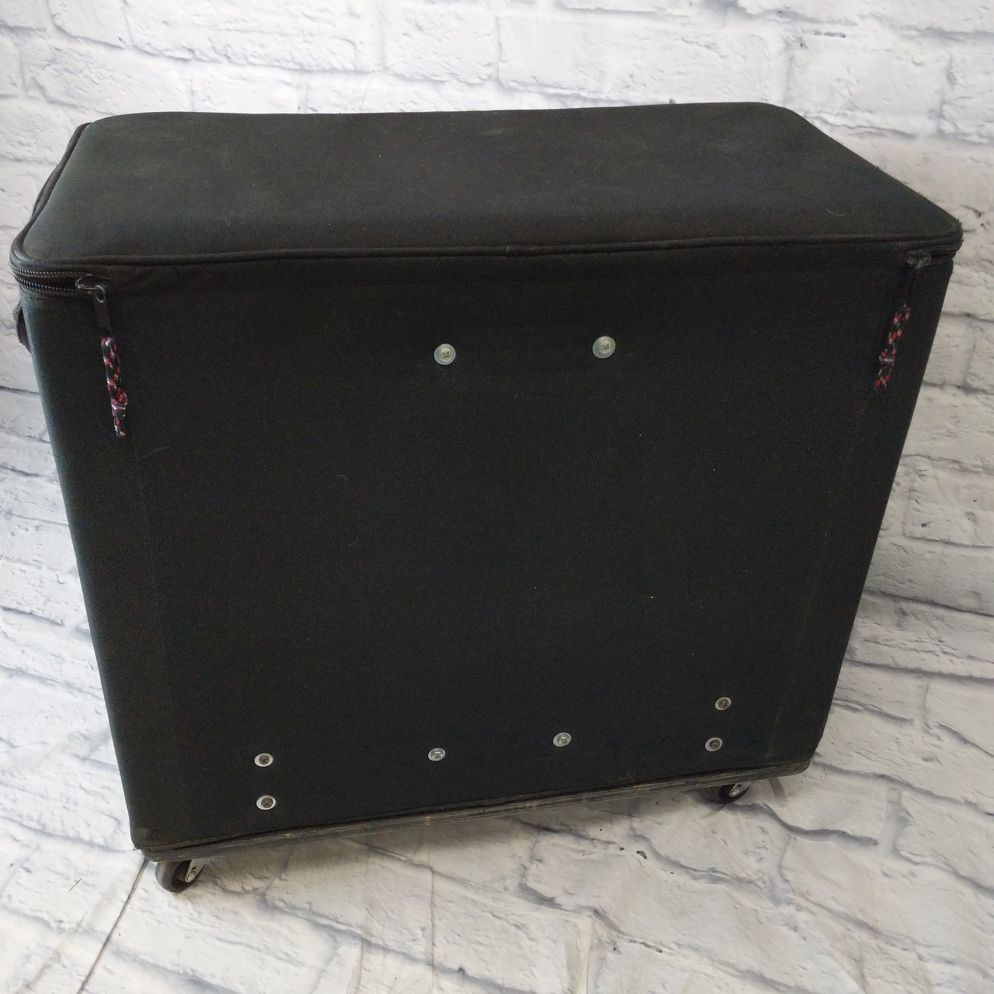 Gator Padded Amp Case on Wheels 24.5 x 12 x 18