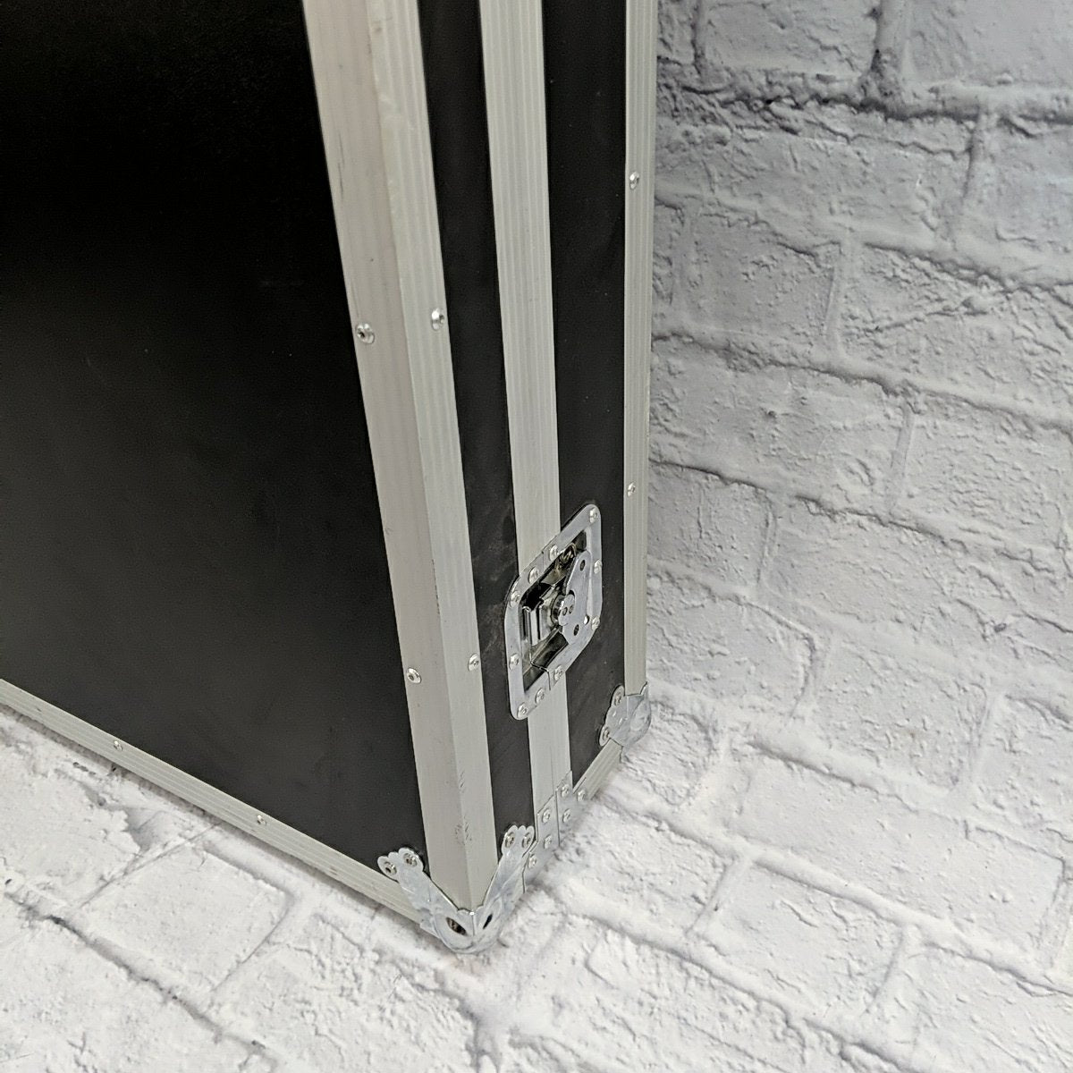 Road Runner KBRR88W 88-Key Keyboard Flight Case with Wheels