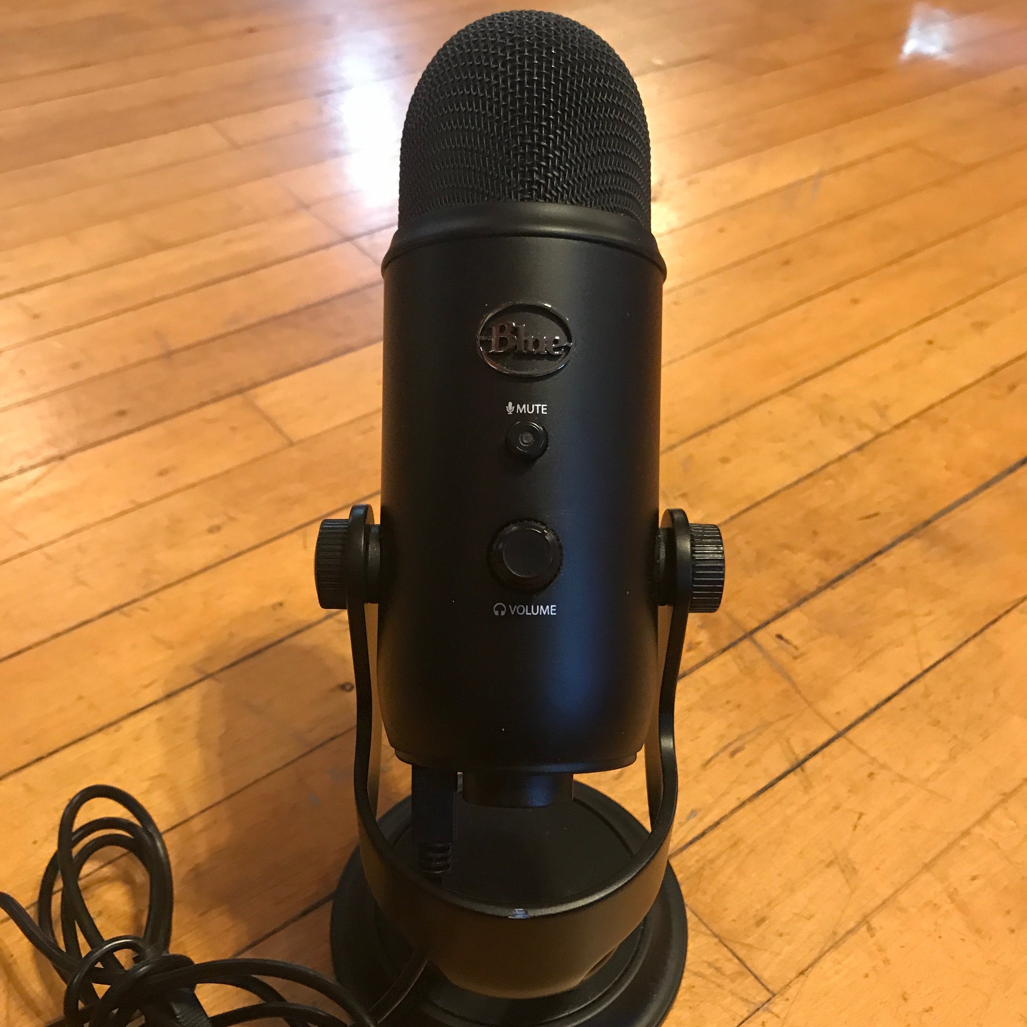 Blue Yeti Microphone - Black with Foam Windscreen