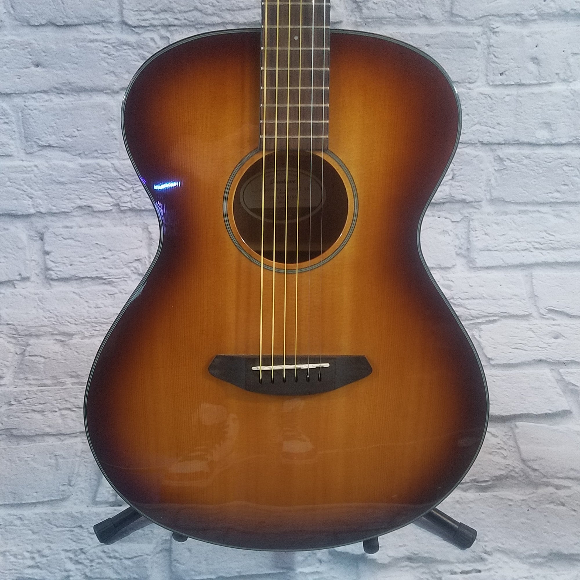 Breedlove Discovery Concert SB - Sunburst