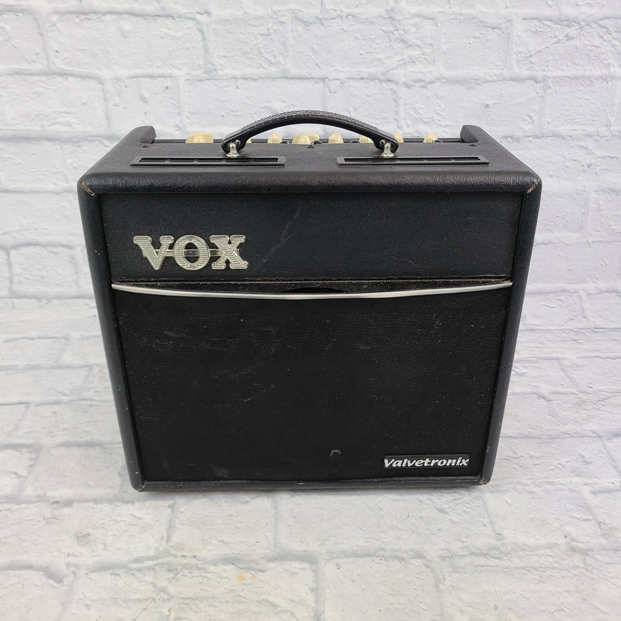 Vox Valvetronix VT40+ 40-Watt 1x10 Modeling Guitar Combo Amp