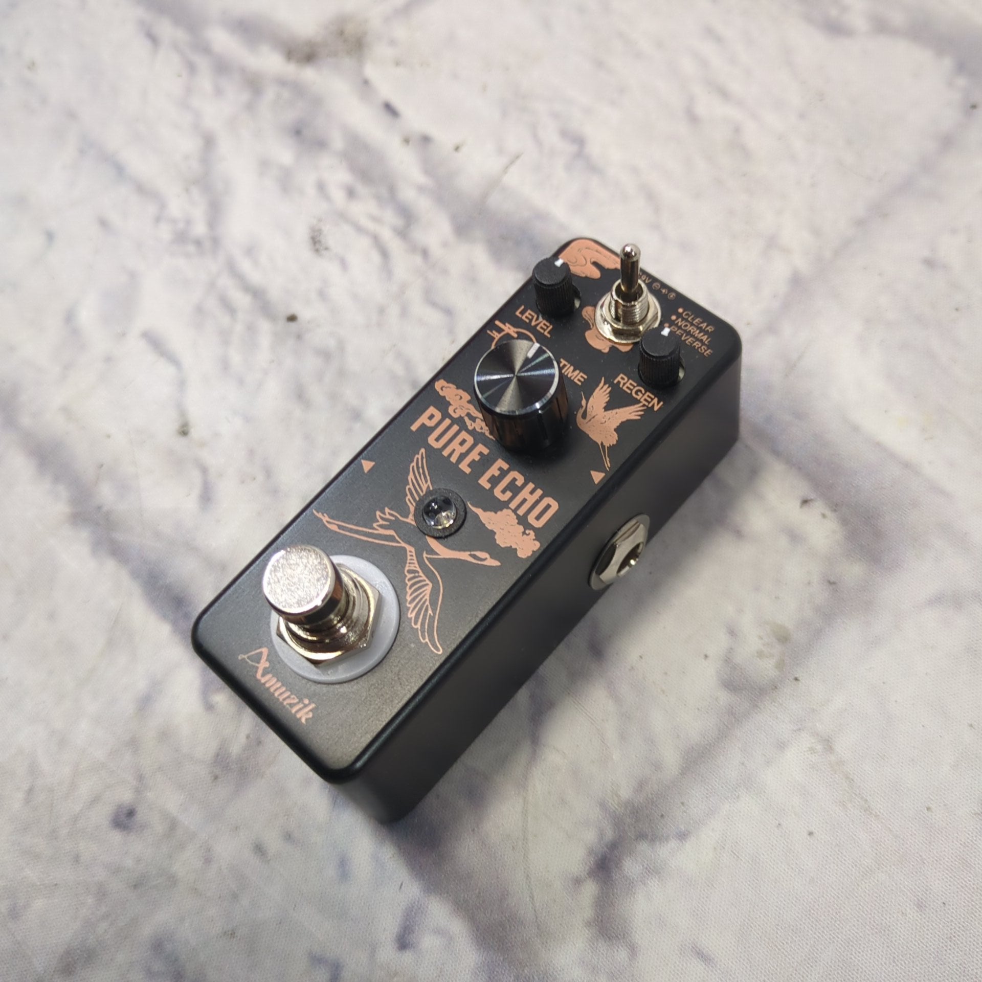 Amuzik Pure Echo Delay Pedal