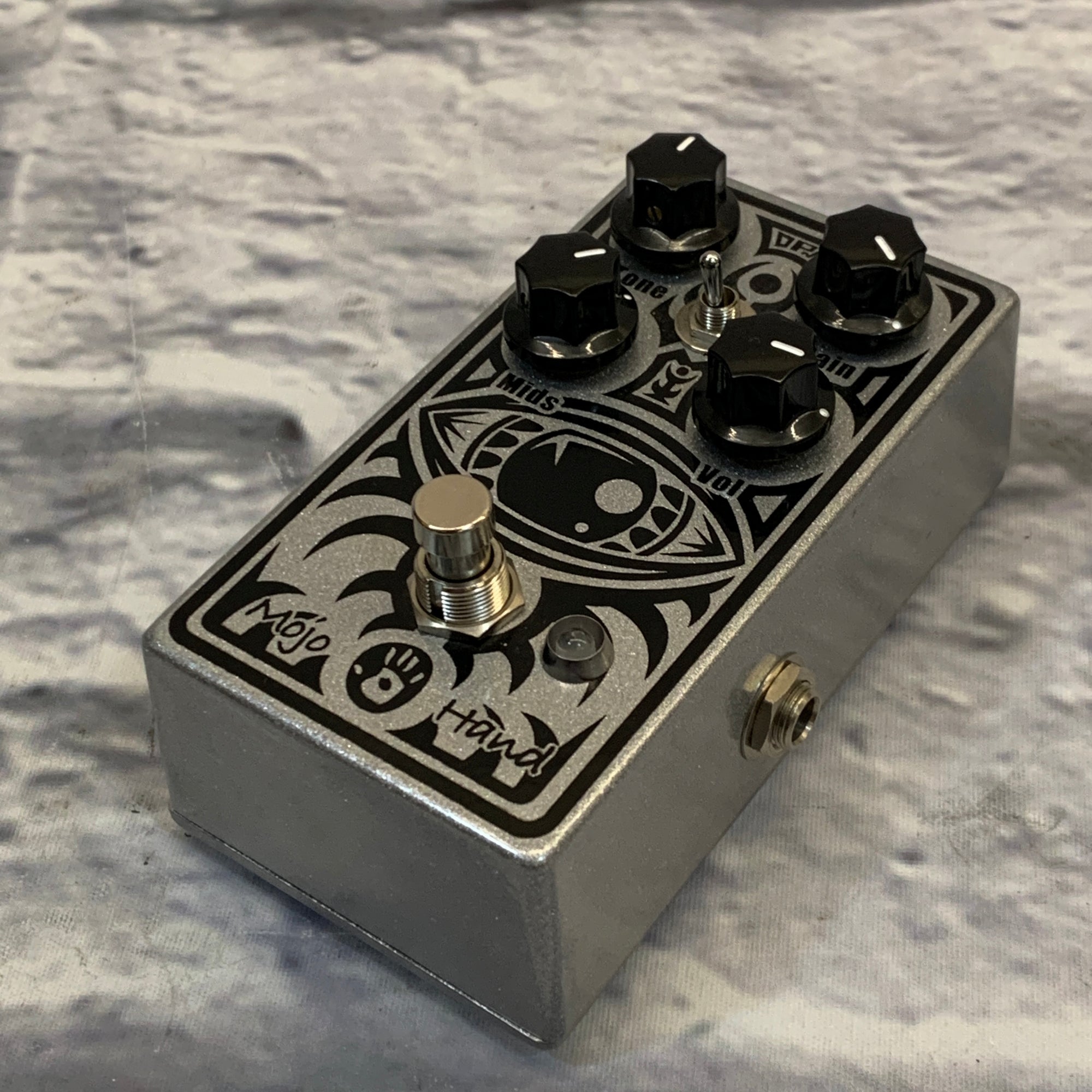 colossus pedal Mojo Hand FX Colossus Fuzz Silver