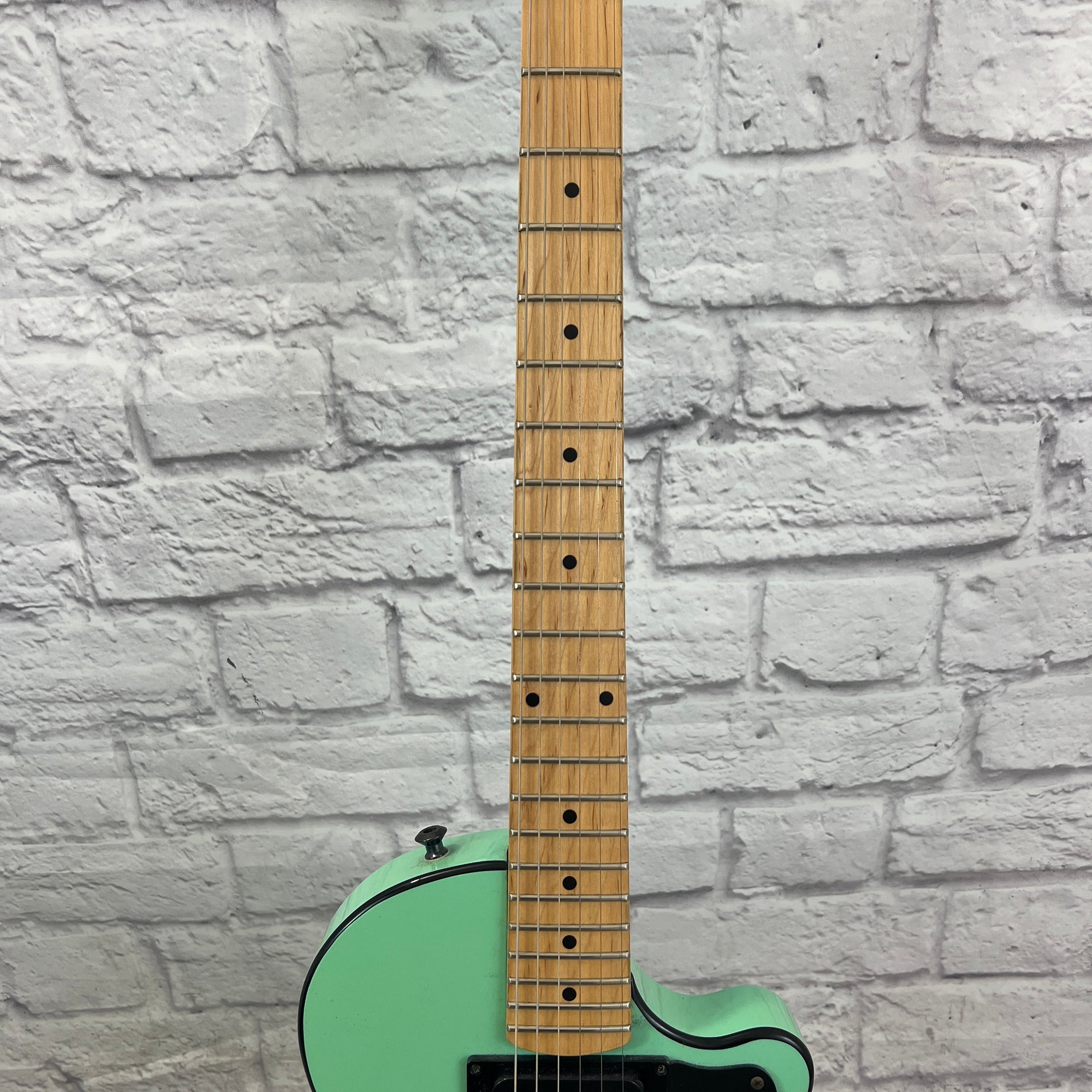 Moniker Reedsdale Electric Guitar