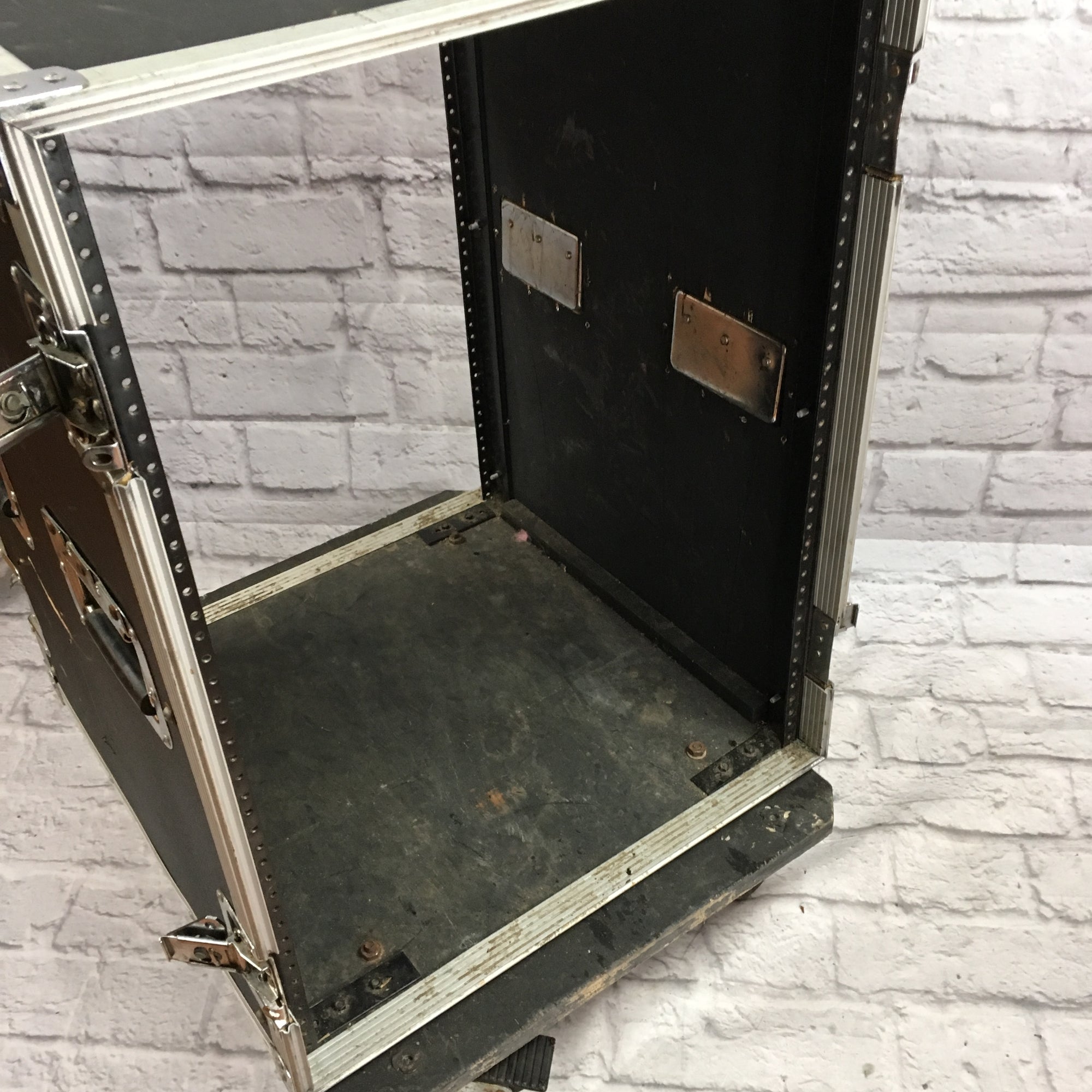 Unknown 12U Rolling Rack Case As-Is