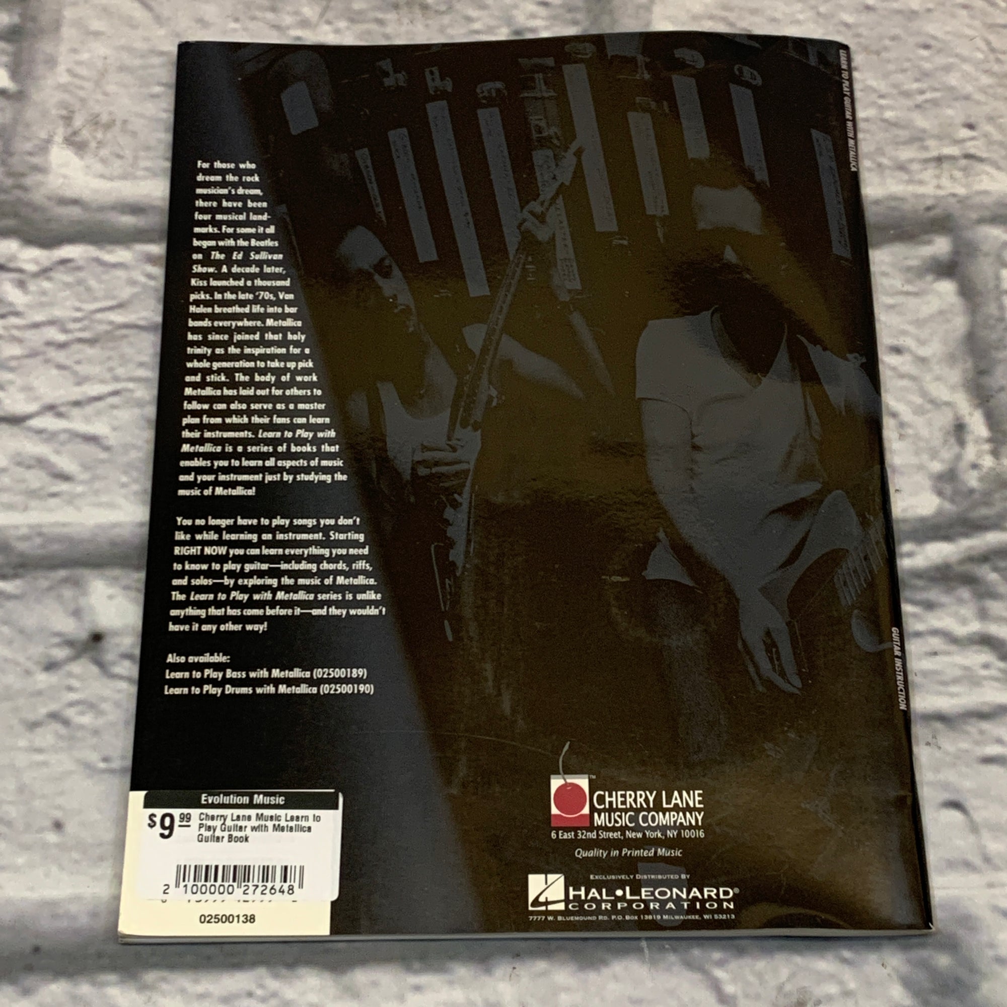 Cherry Lane Music Learn to Play Guitar with Metallica Guitar Book