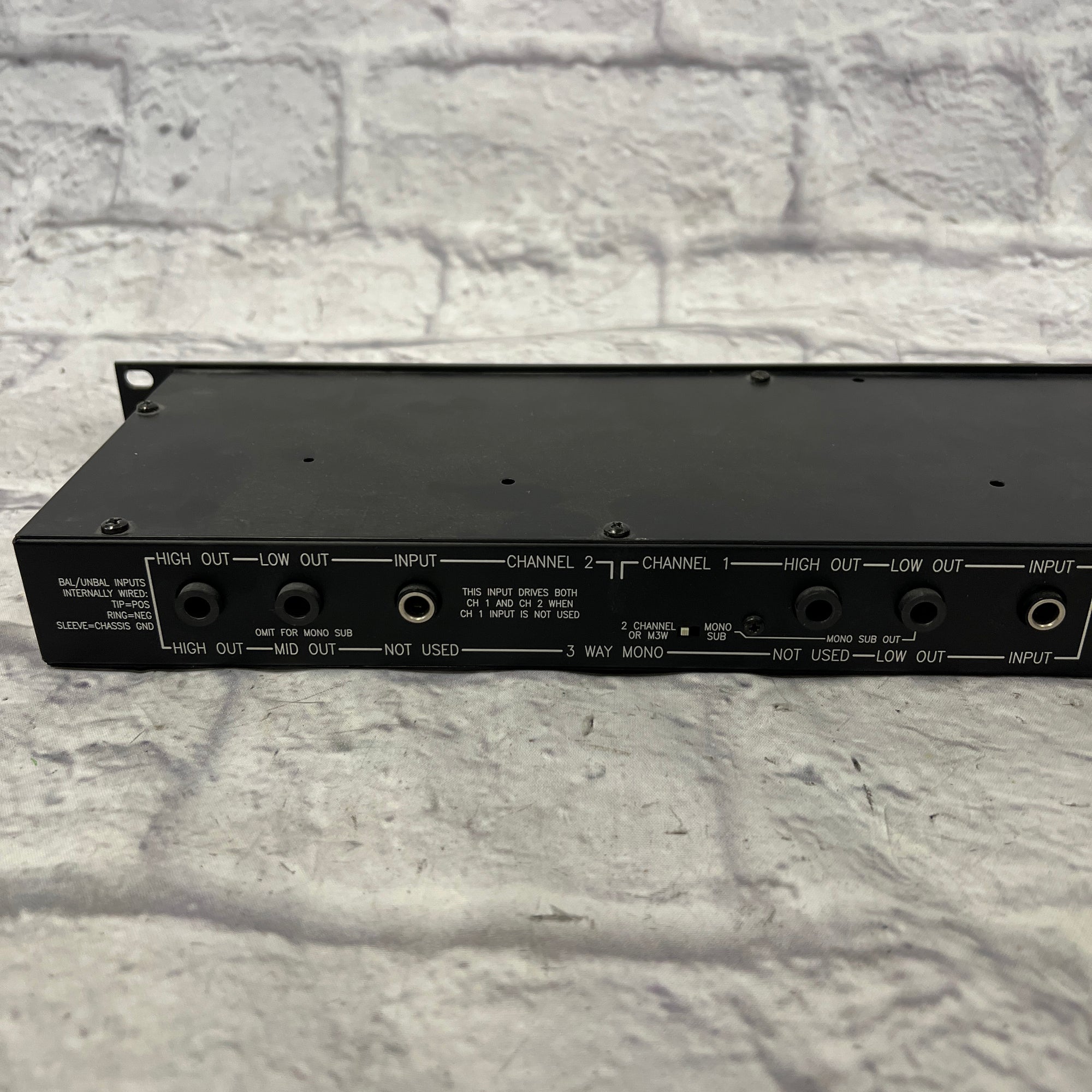 Crane AC-22 Active Crossover with Power Supply