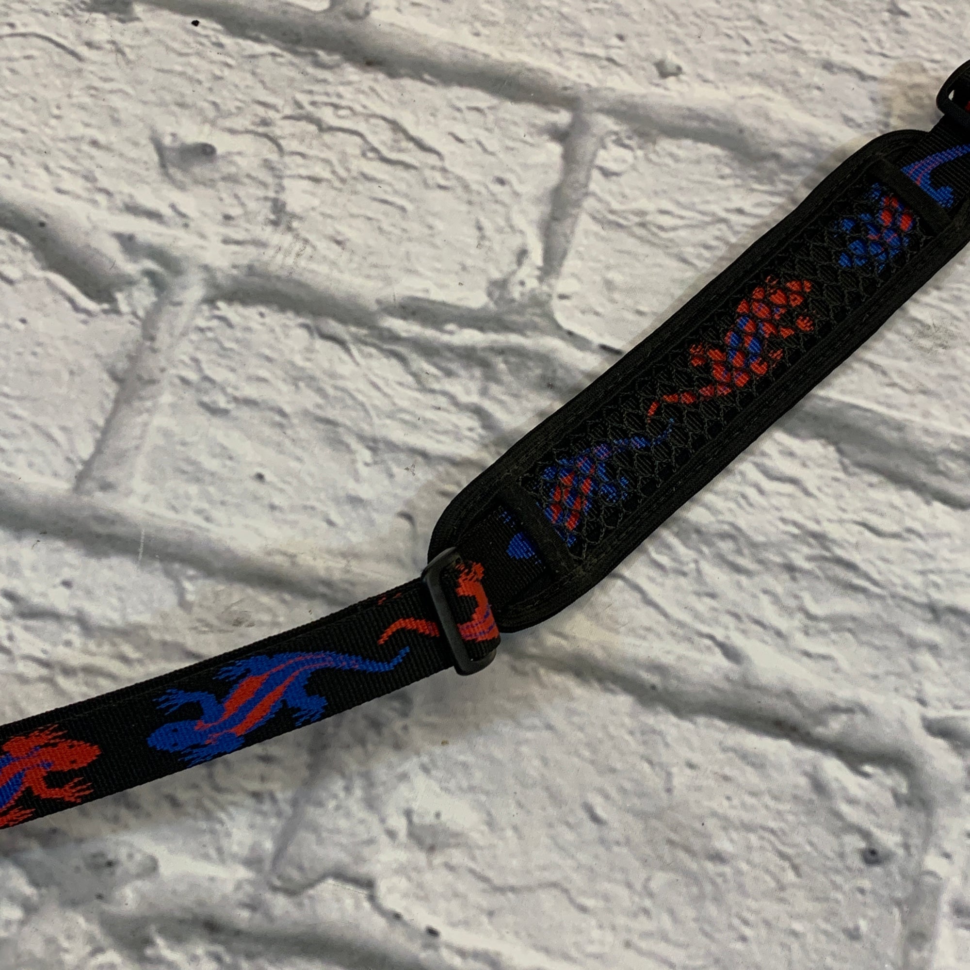 Planet Waves Nylon Red & Blue Lizard Guitar Strap