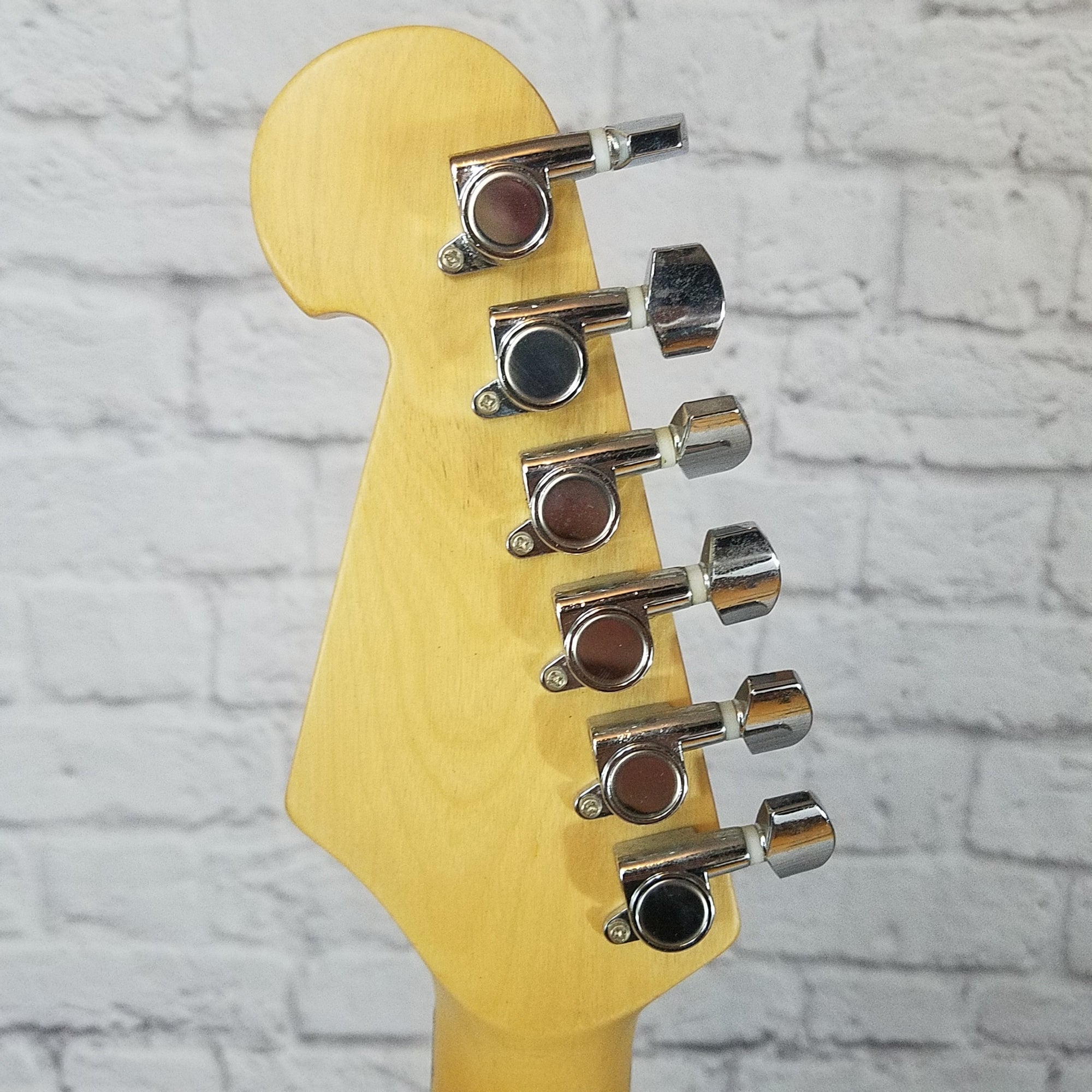 New York Pro Strat-Style Electric Guitar Black