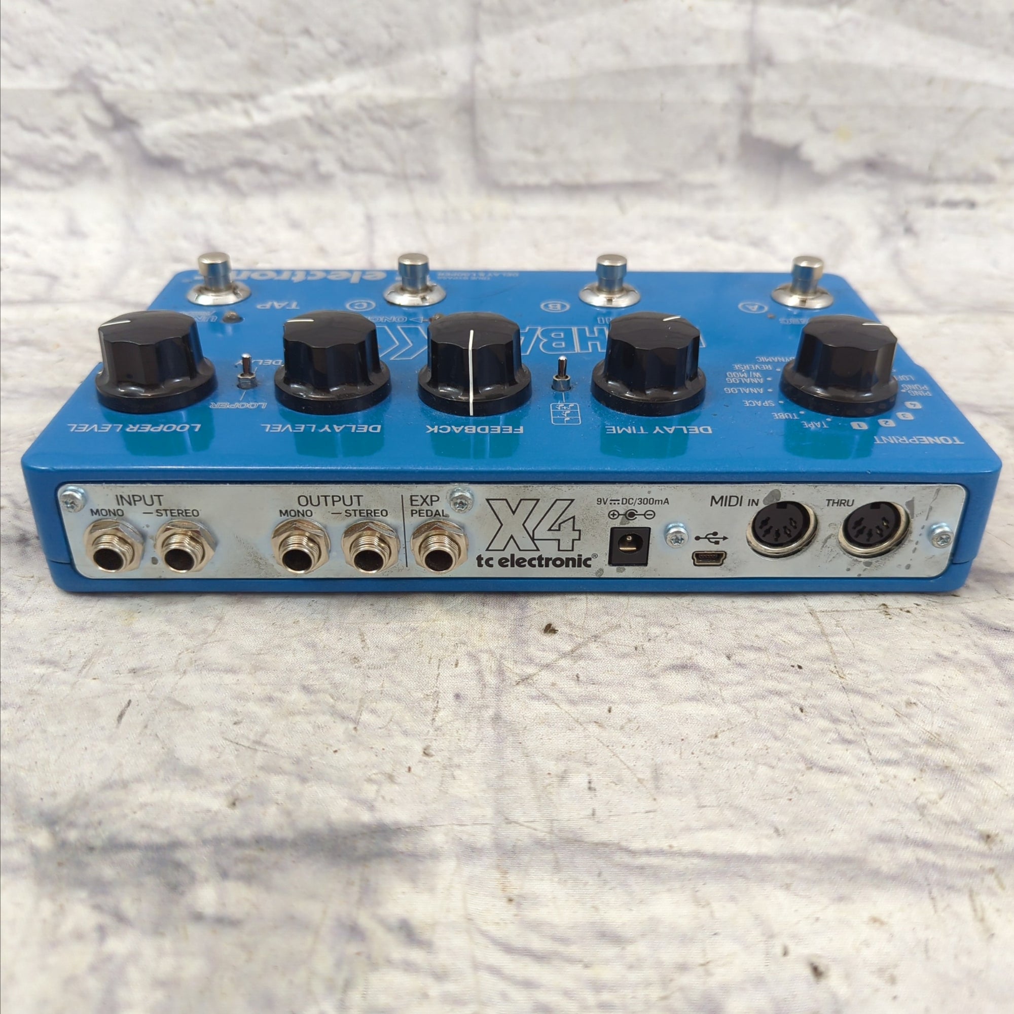 TC Electronic Flashback X4 Delay and Looper Pedal - Evolution Music