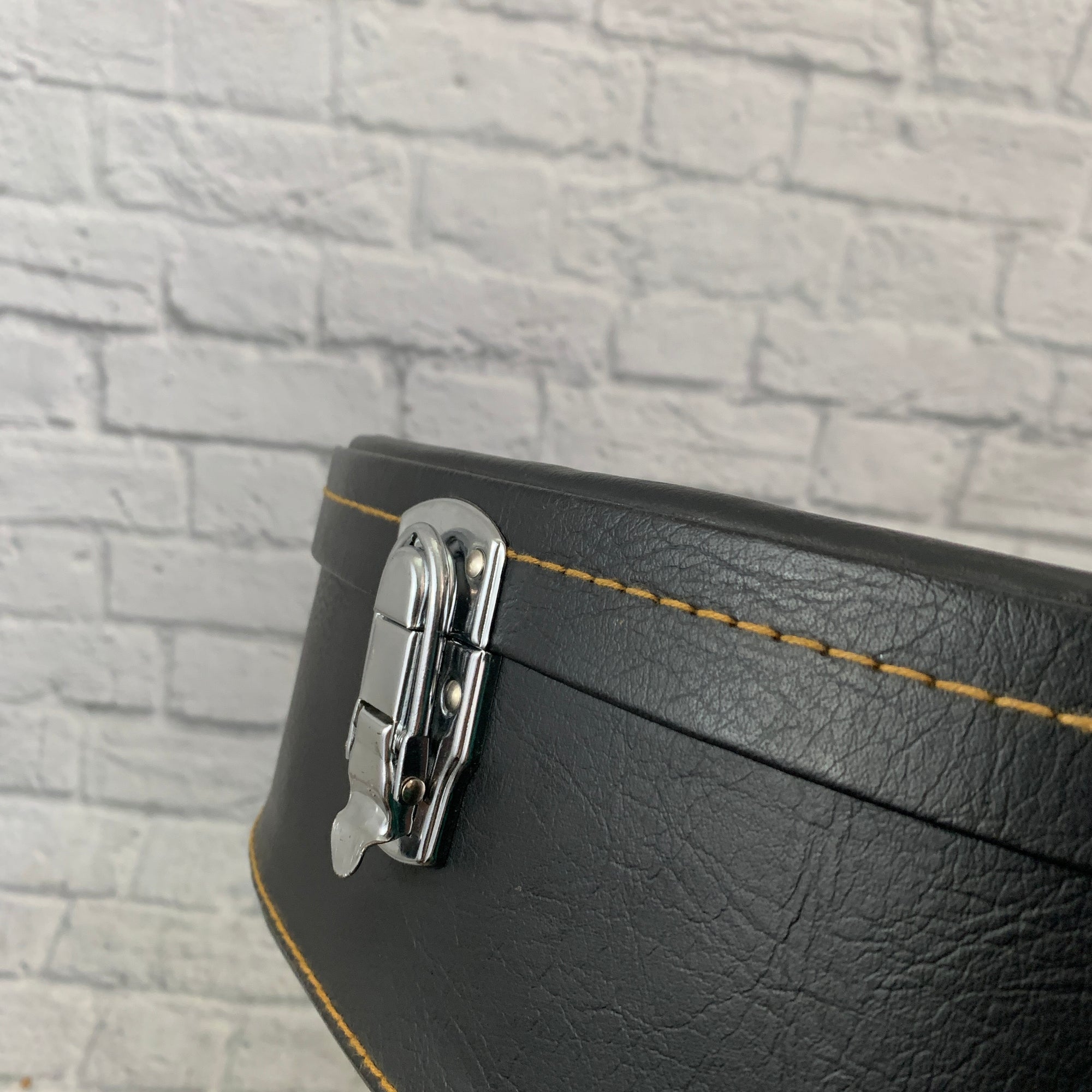 Diamond Acoustic Hardshell Case