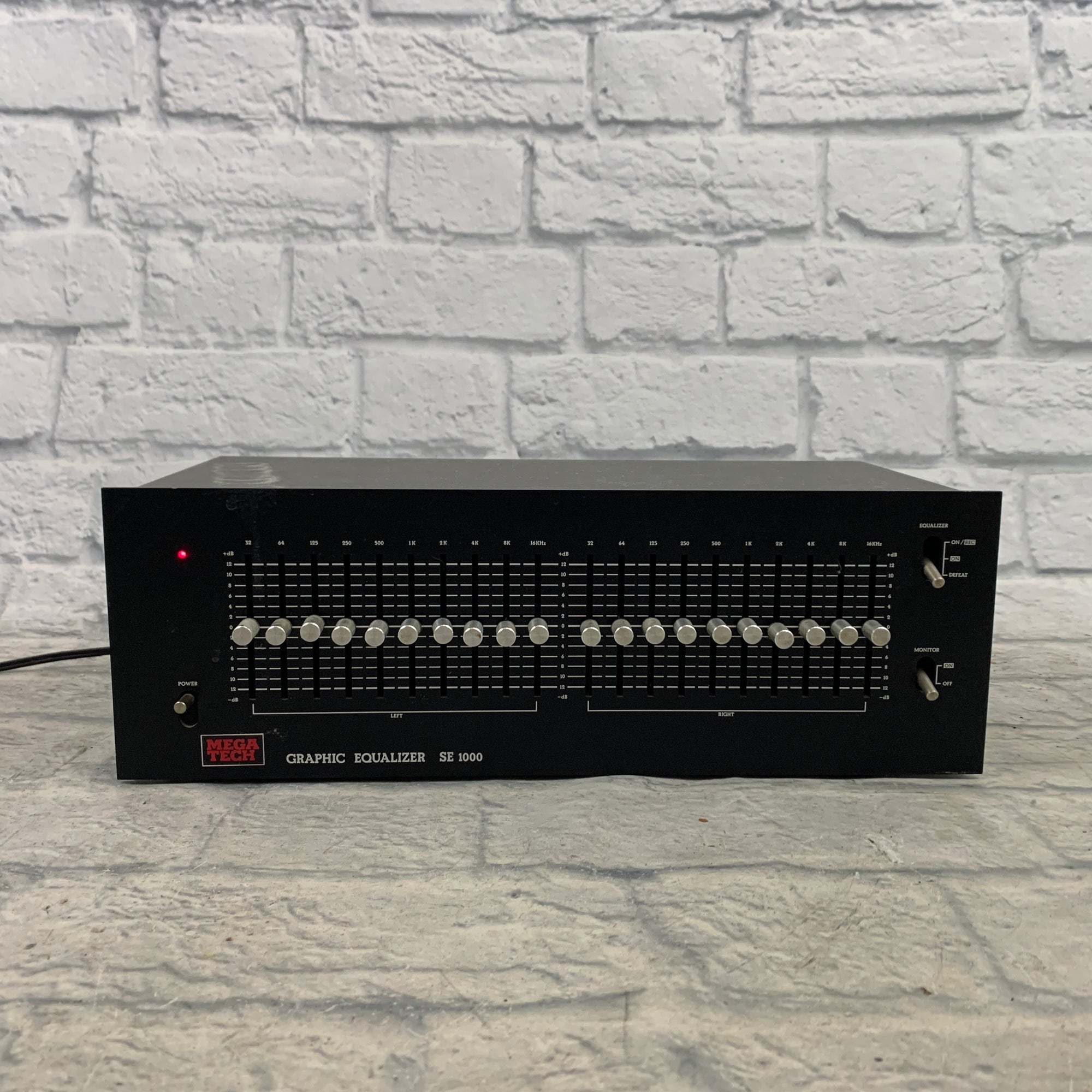 MegaTech SE 1000 10-Band Equalizer Rack EQ