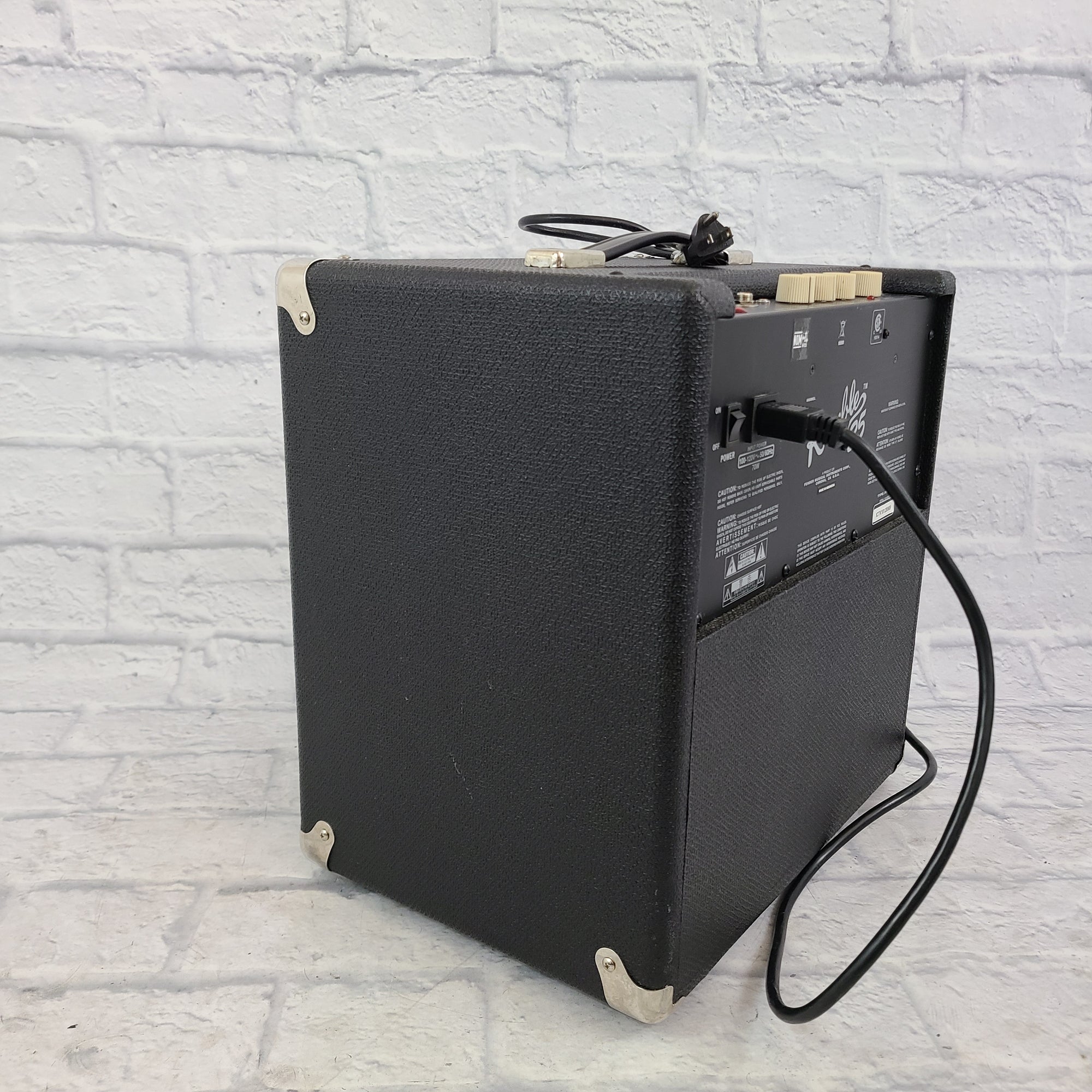 Fender Rumble 25 Bass Guitar Combo Amp