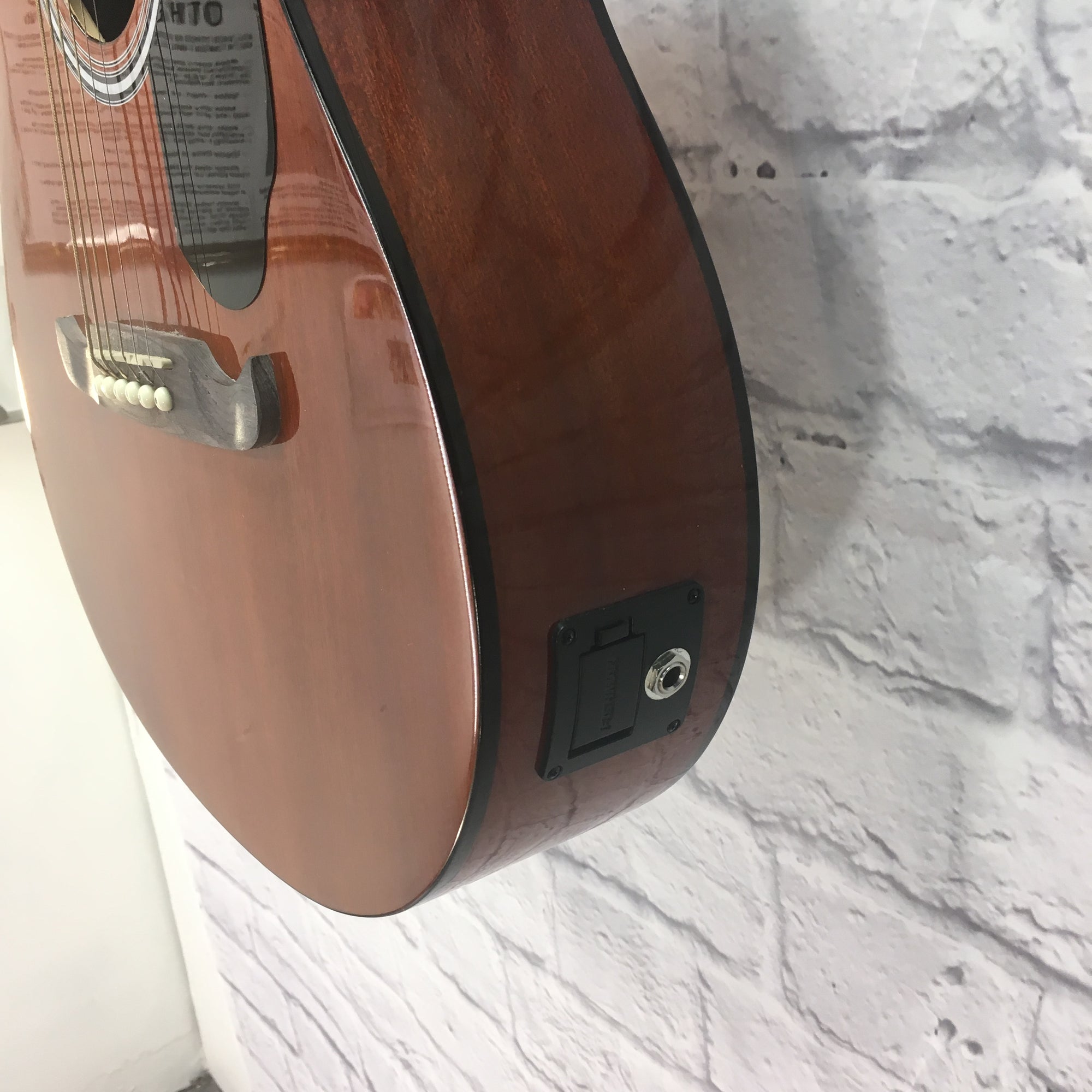 Fender FA-135CE Acoustic Guitar w Built In Pickup and Tuner
