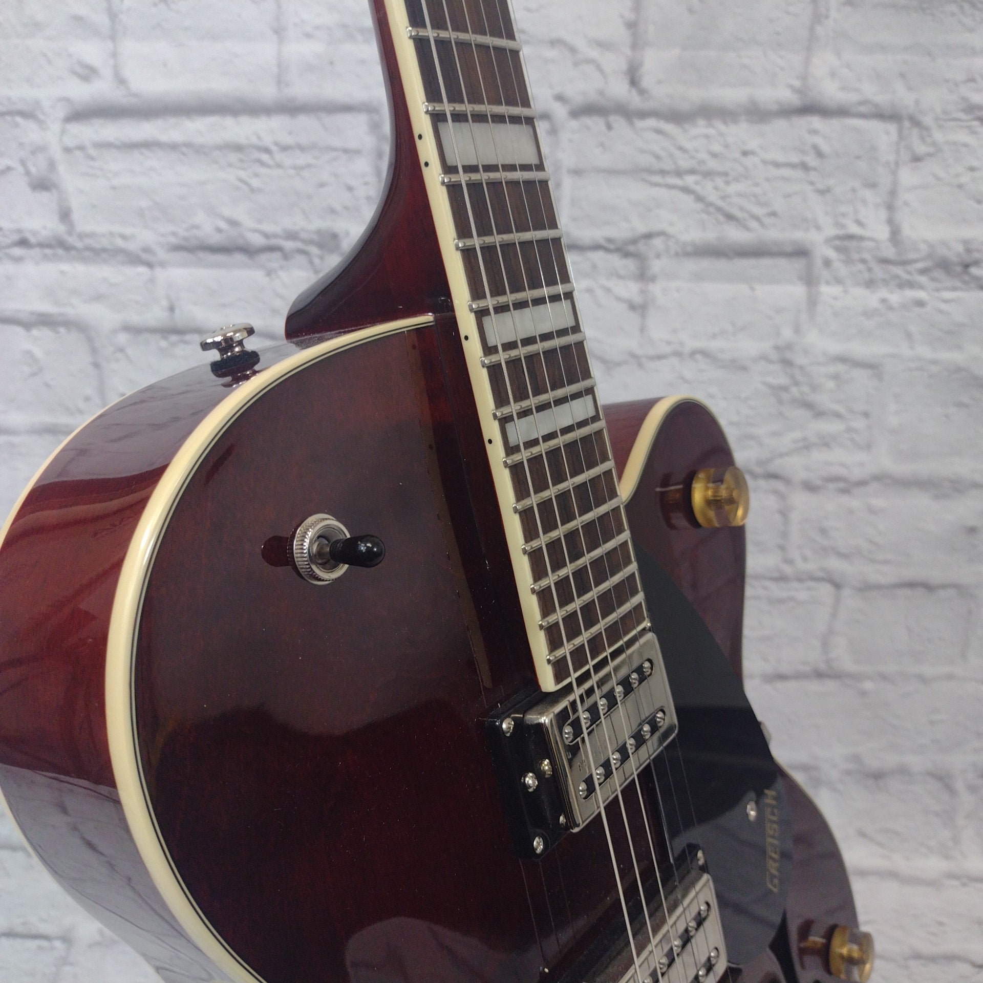 Gretsch G2420T Walnut Hollow Body Electric Guitar