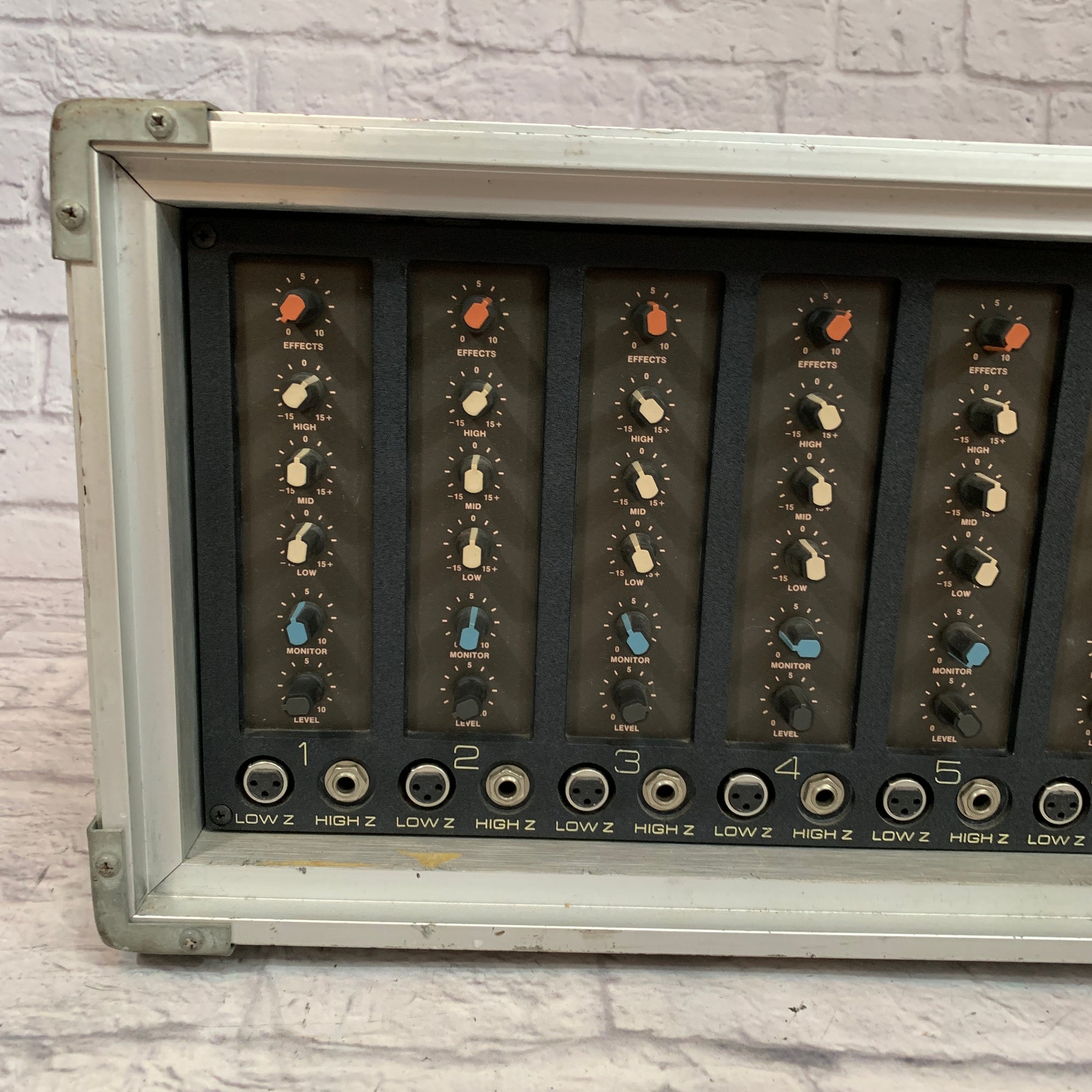 Peavey XR 600C Mixer Amp w/ Road Case