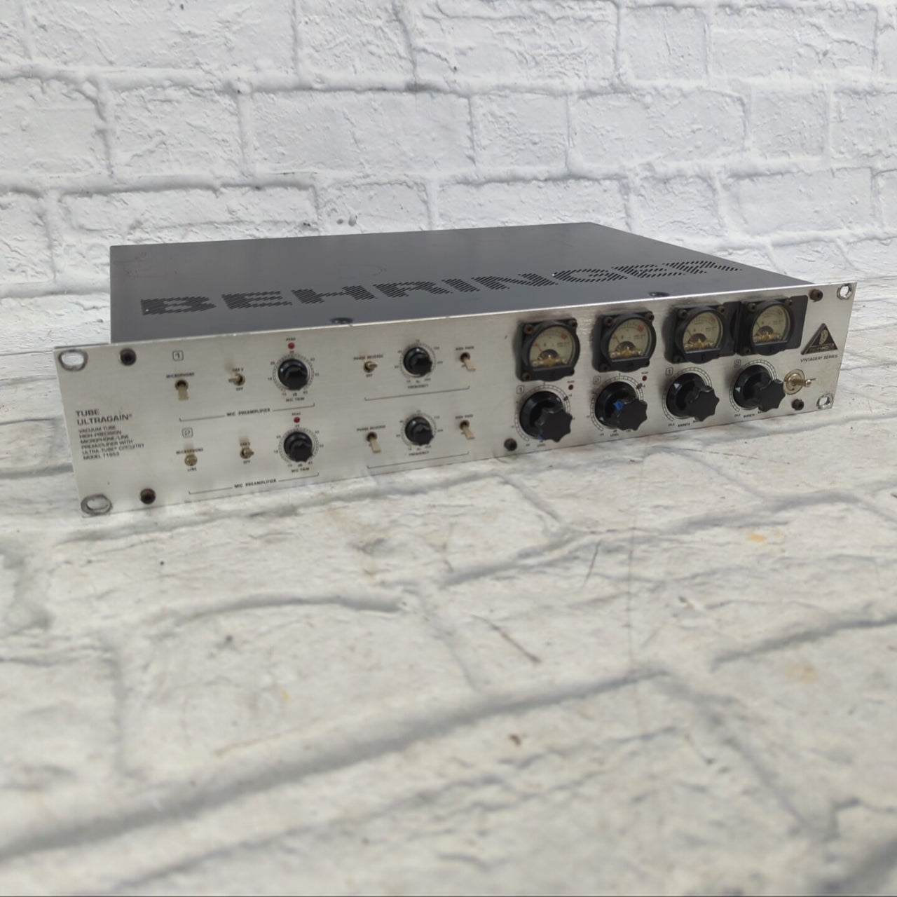 Behringer T1953 Tube Ultragain Preamp