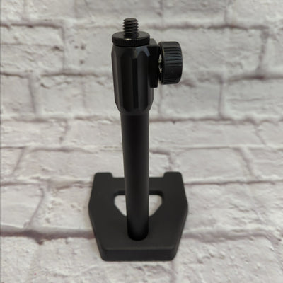 Unknown Weighted Straight Mic Stand