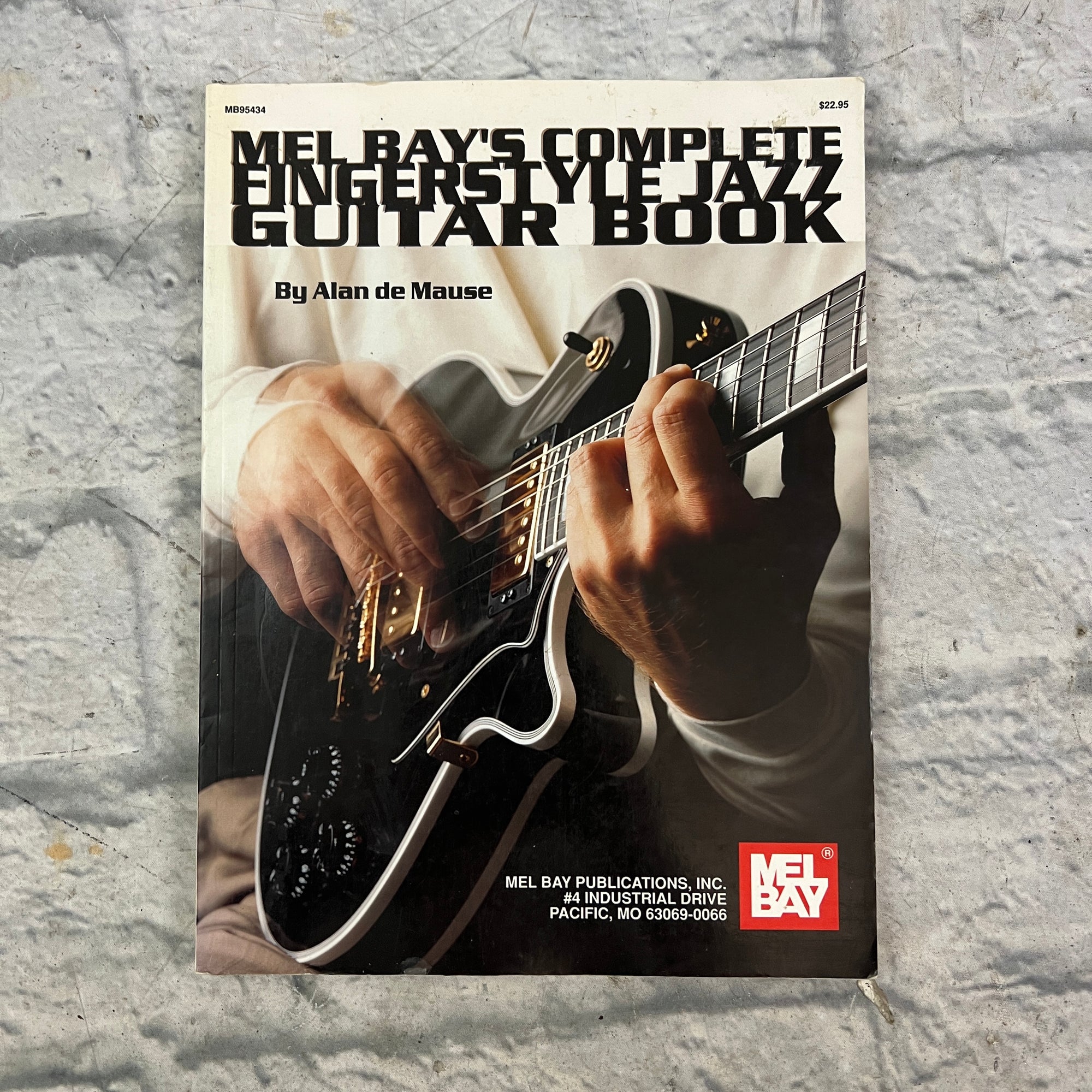 Mel Bay Complete Fingerstyle Jazz Guitar Book - Evolution Music