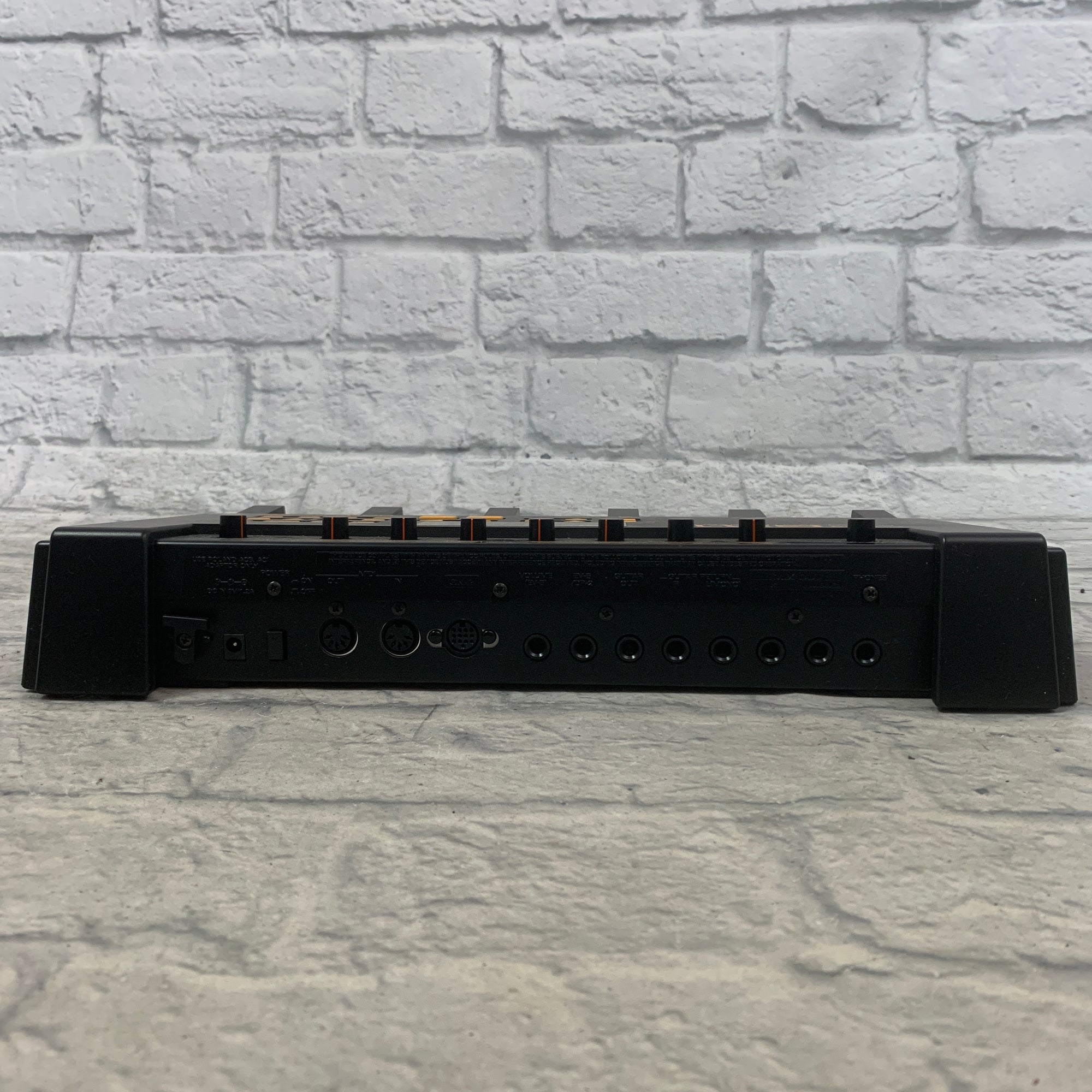 Roland GR-1 Guitar Synthesizer with VHS Instructional Video and Expansion Card - New Old Stock!