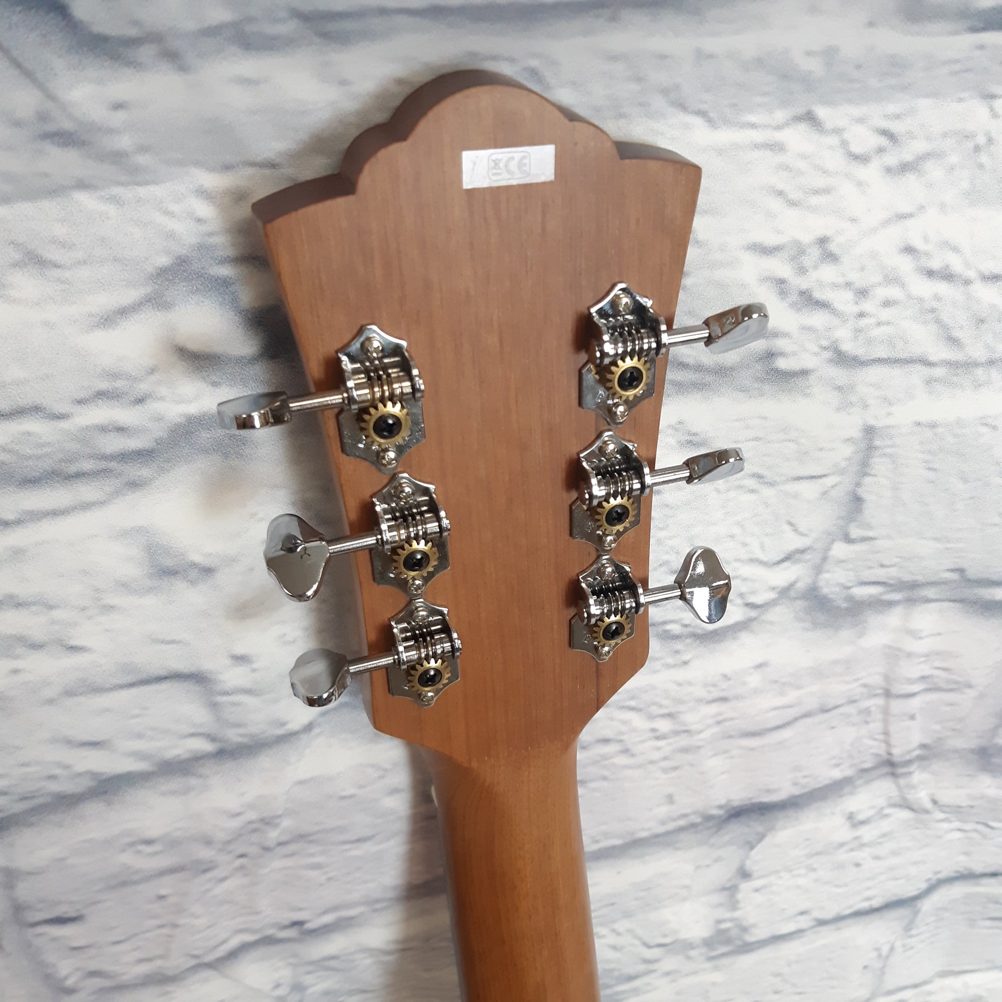 Guild 240-E Acoustic / Electric Guitar - Natural - With Case
