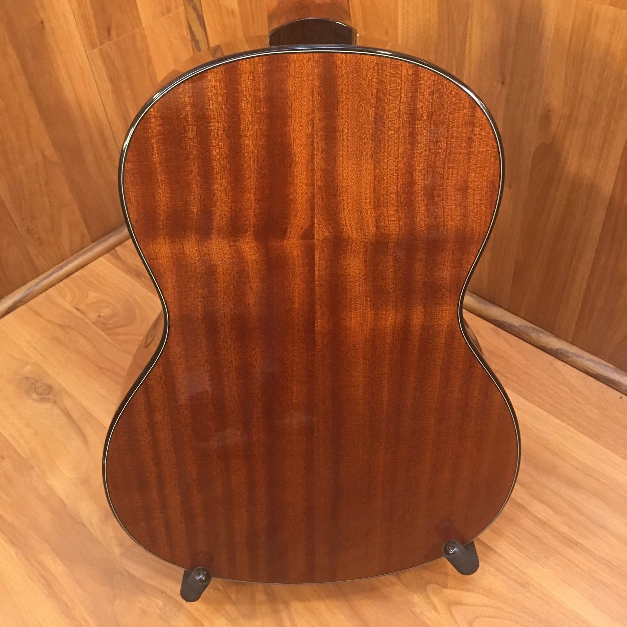 ** Ibanez GA15NT Classical Acoustic Guitar