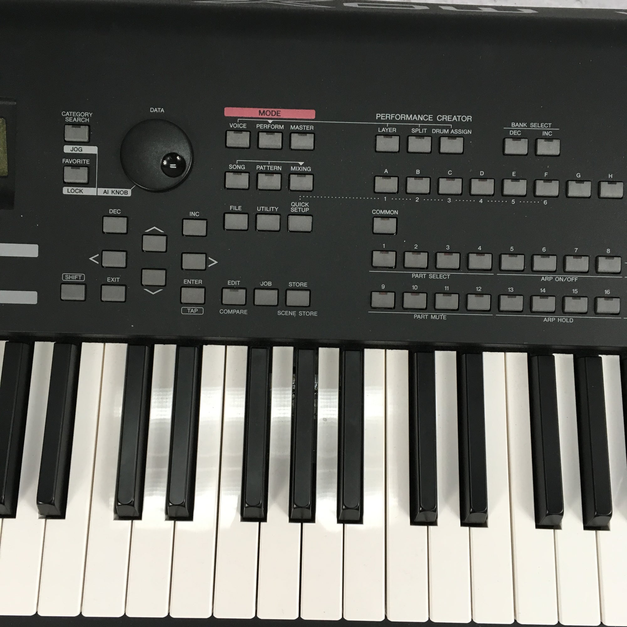 Yamaha MOX8 88 Key Workstation Synthesizer - Evolution Music