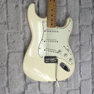 2014 Fender White Mexican Stratocaster