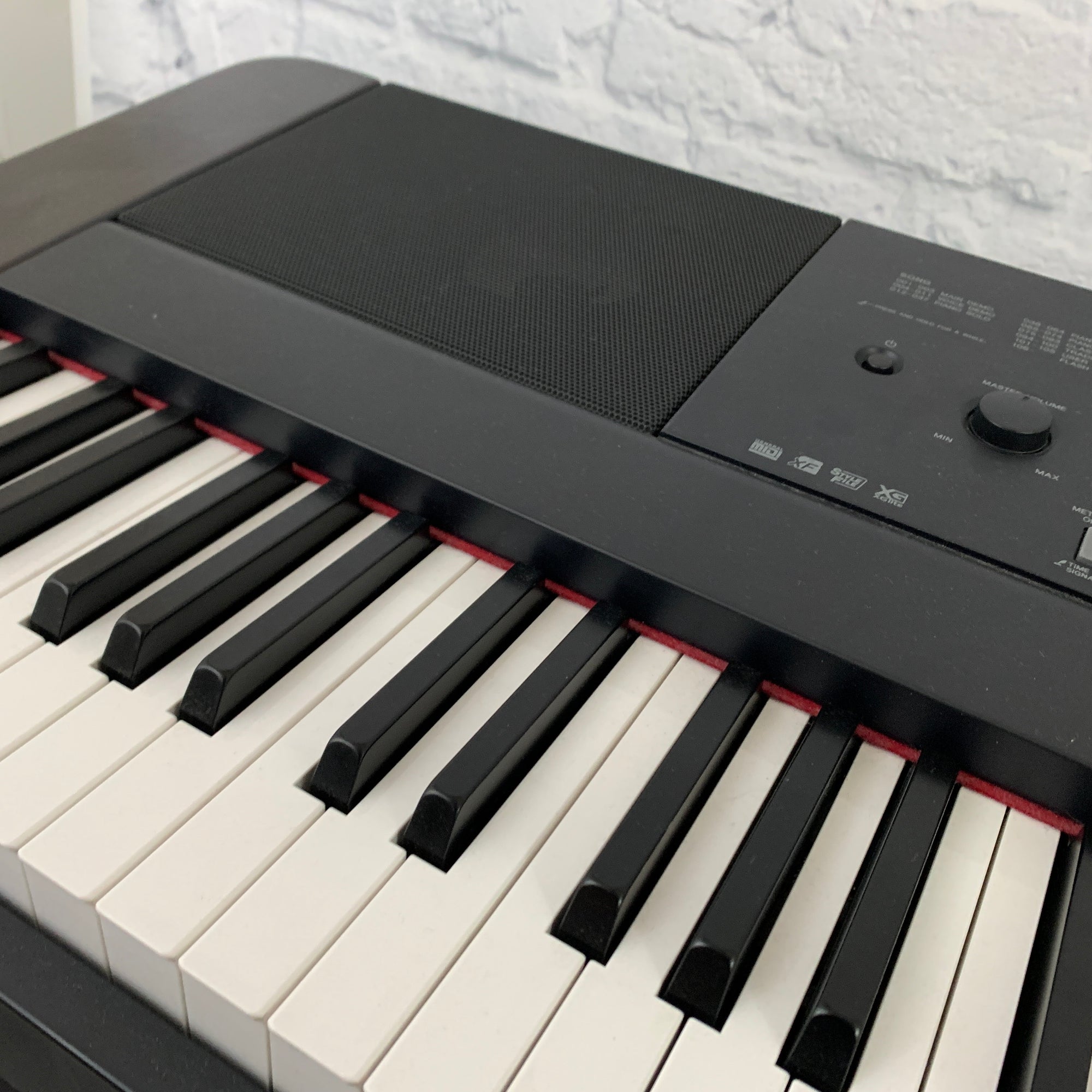 Yamaha DGX-650 Portable Grand Digital Piano