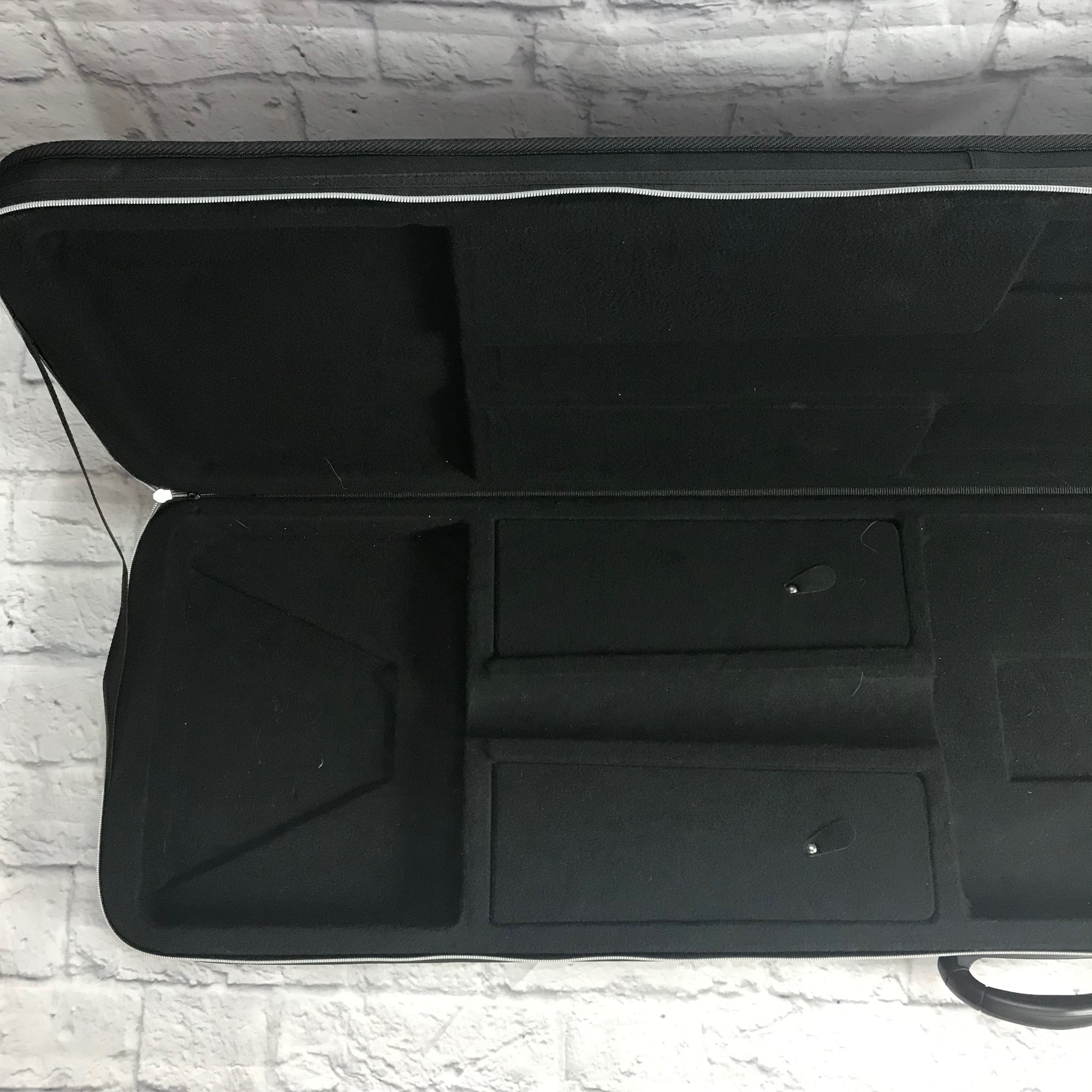 Road Runner Hard Foam Bass Guitar Case