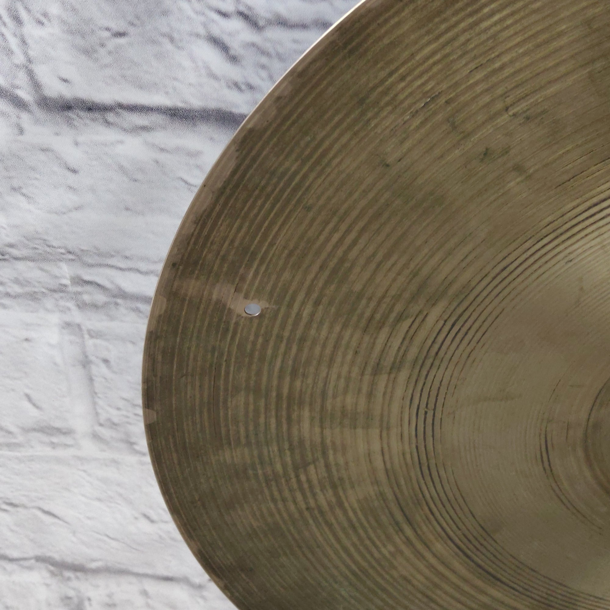 Zildjian Avedis 1500g 18 Crash Cymbal