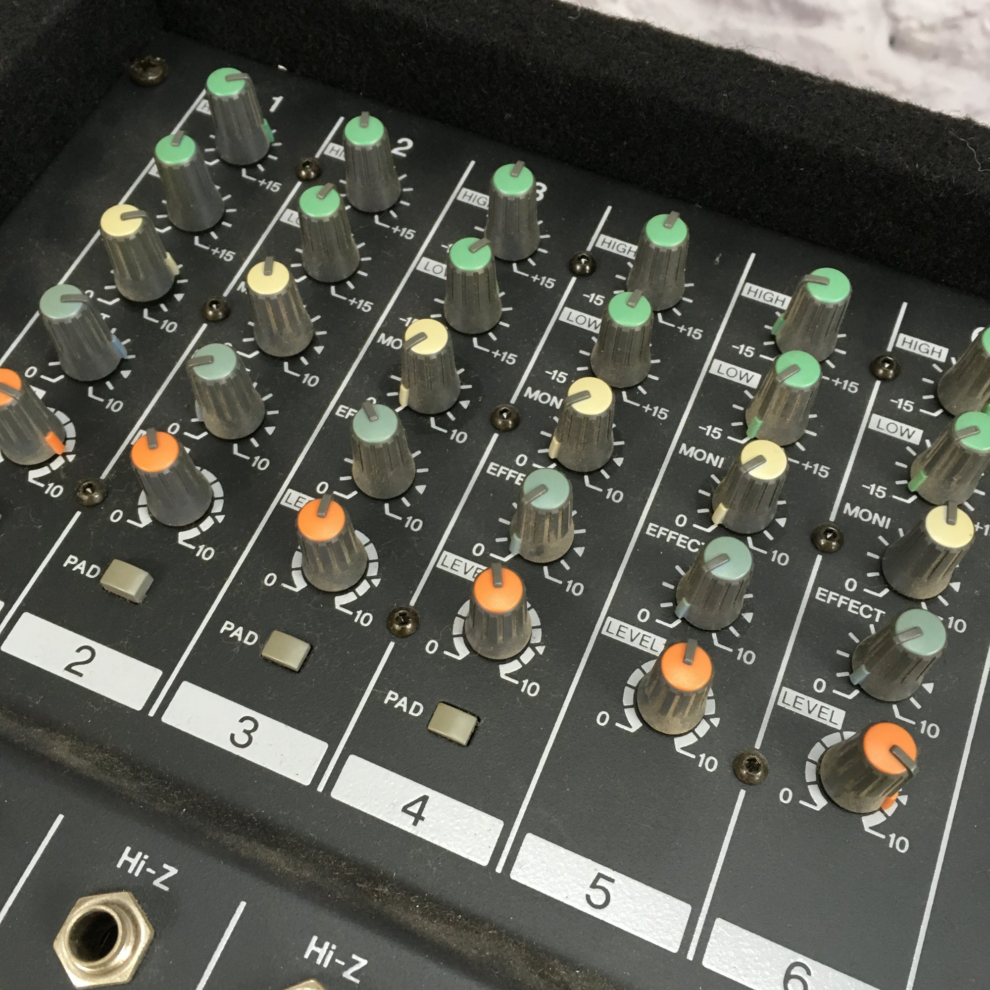 Yamaha EMX620 6 Channel Powered Mixer
