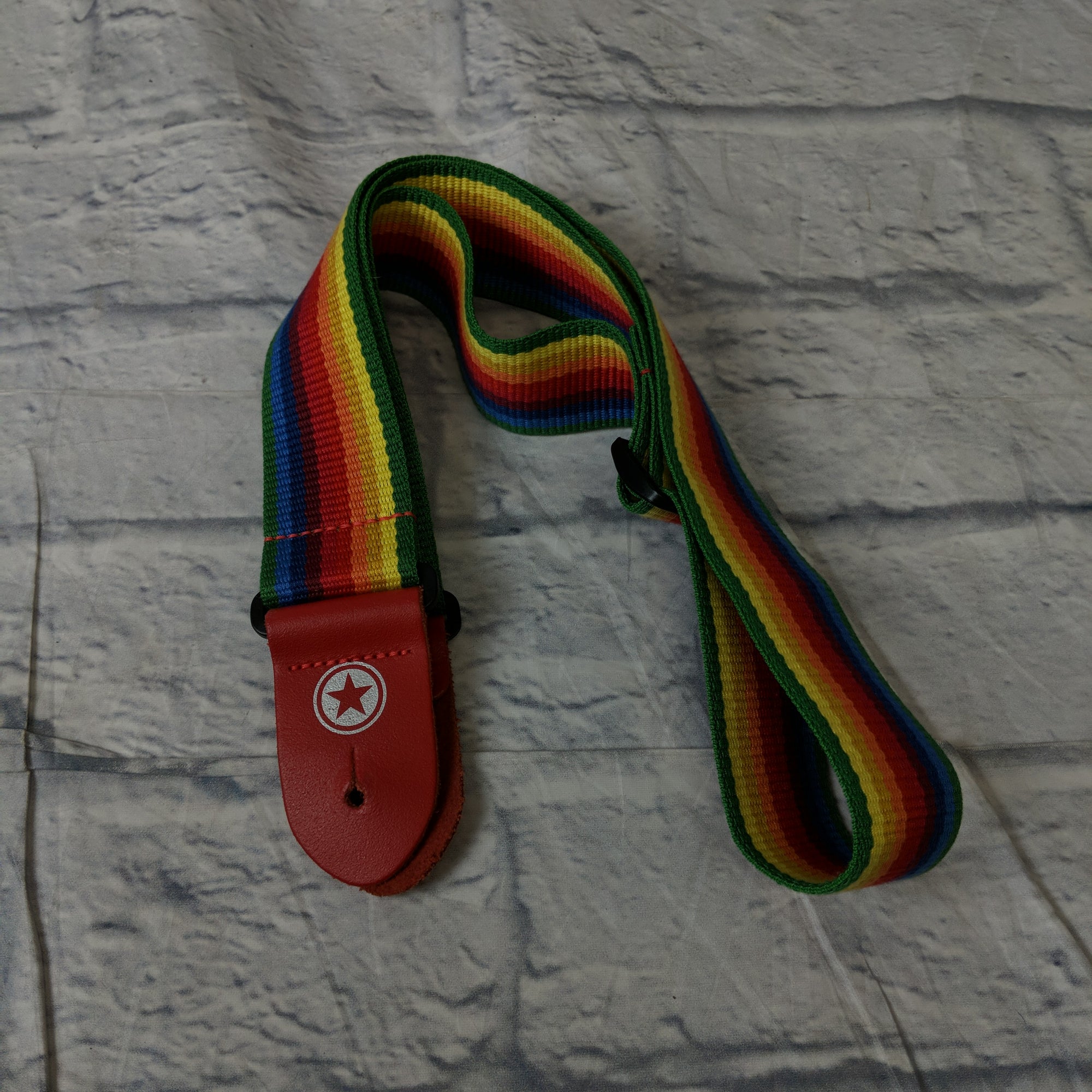 Road Runner rainbow strap