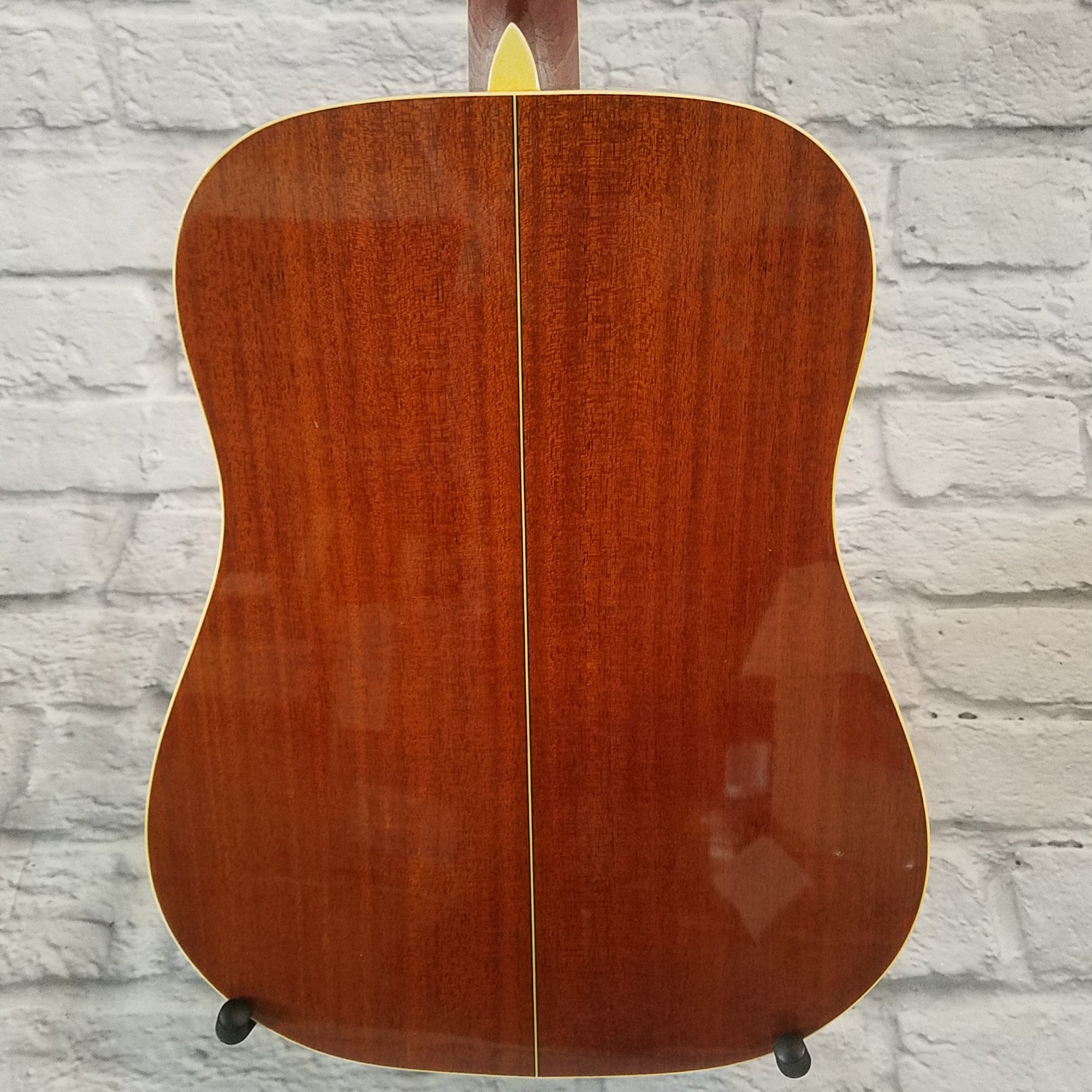 Cort Earth-190 Acoustic Guitar
