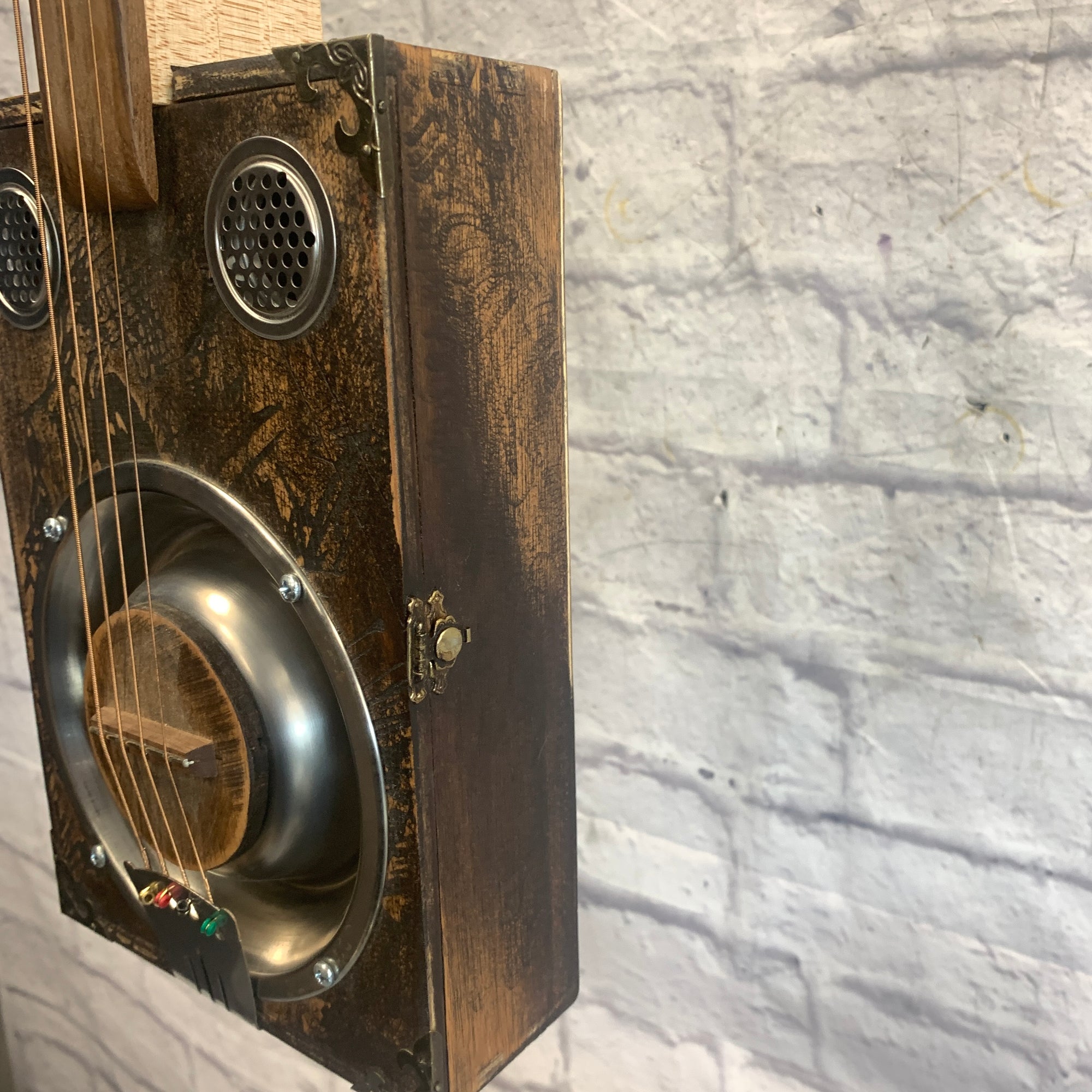 Scrapgrinder Cigarbox Guitar