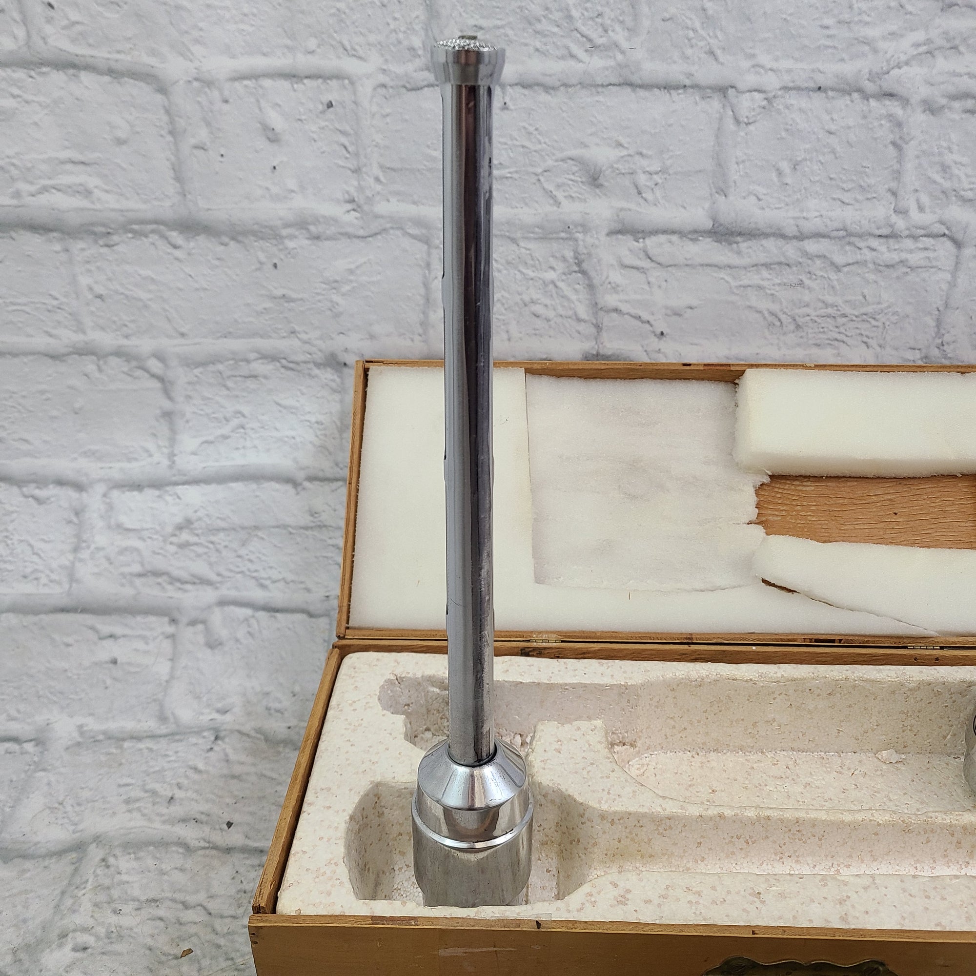 Electro Voice 644 Sound Spot Dynamic Shotgun Cardioid Microphone (Pair)