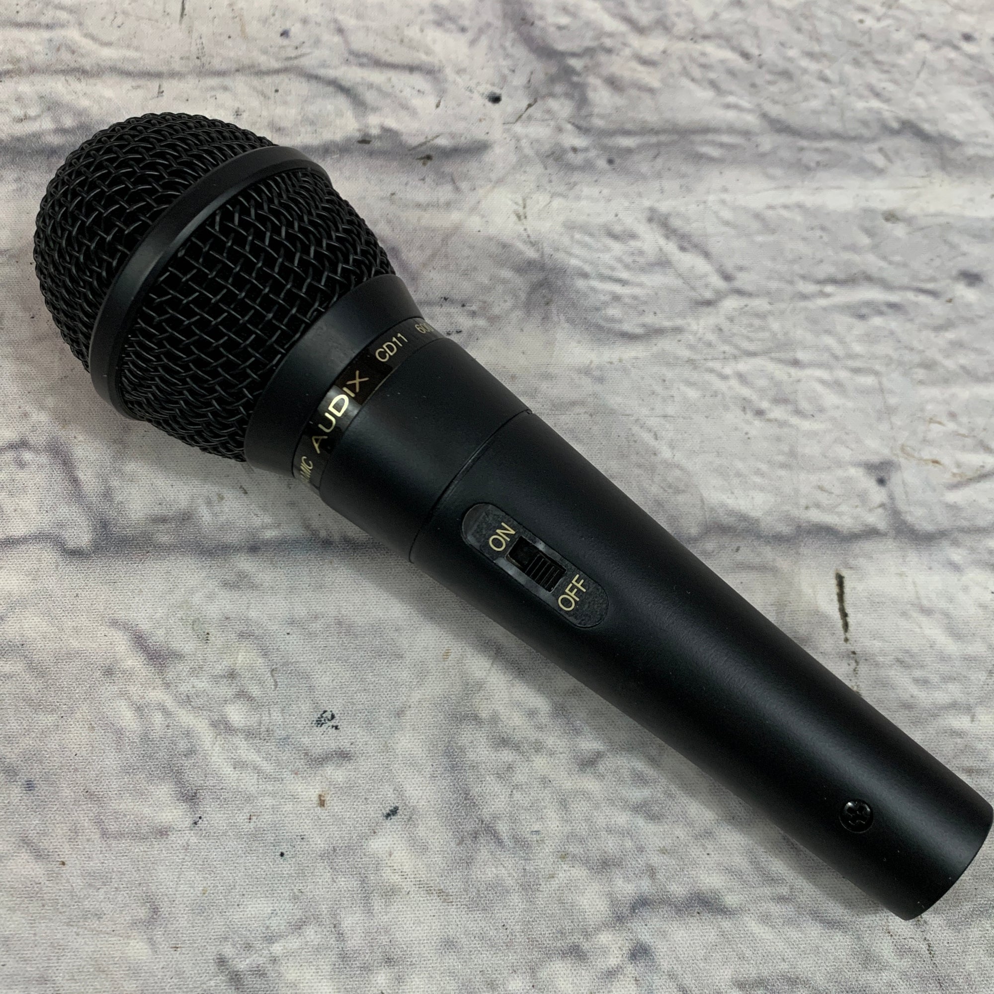 Audix CD-11 Vocal Microphone with XLR cable and case