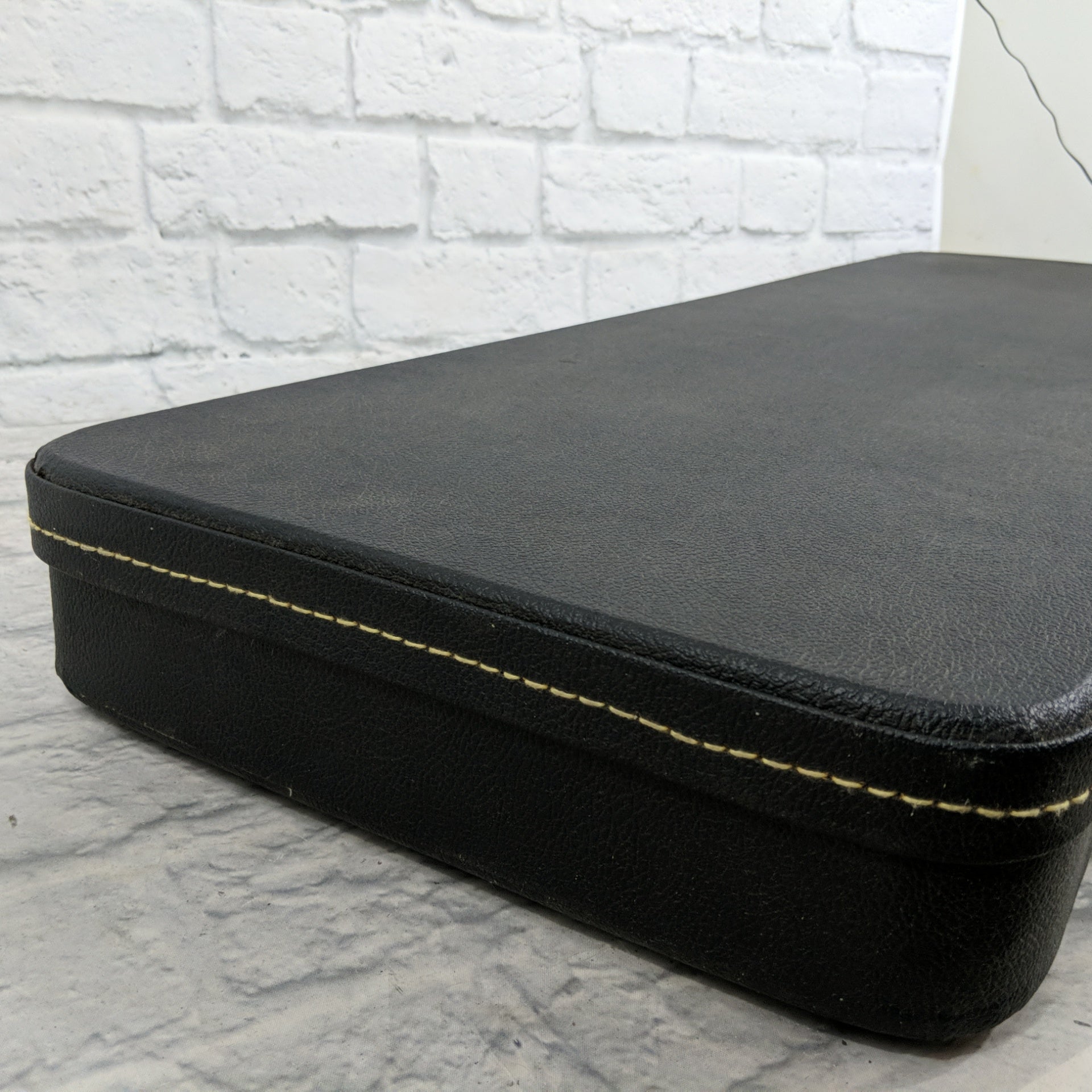 Unknown Hard Electric Guitar Case