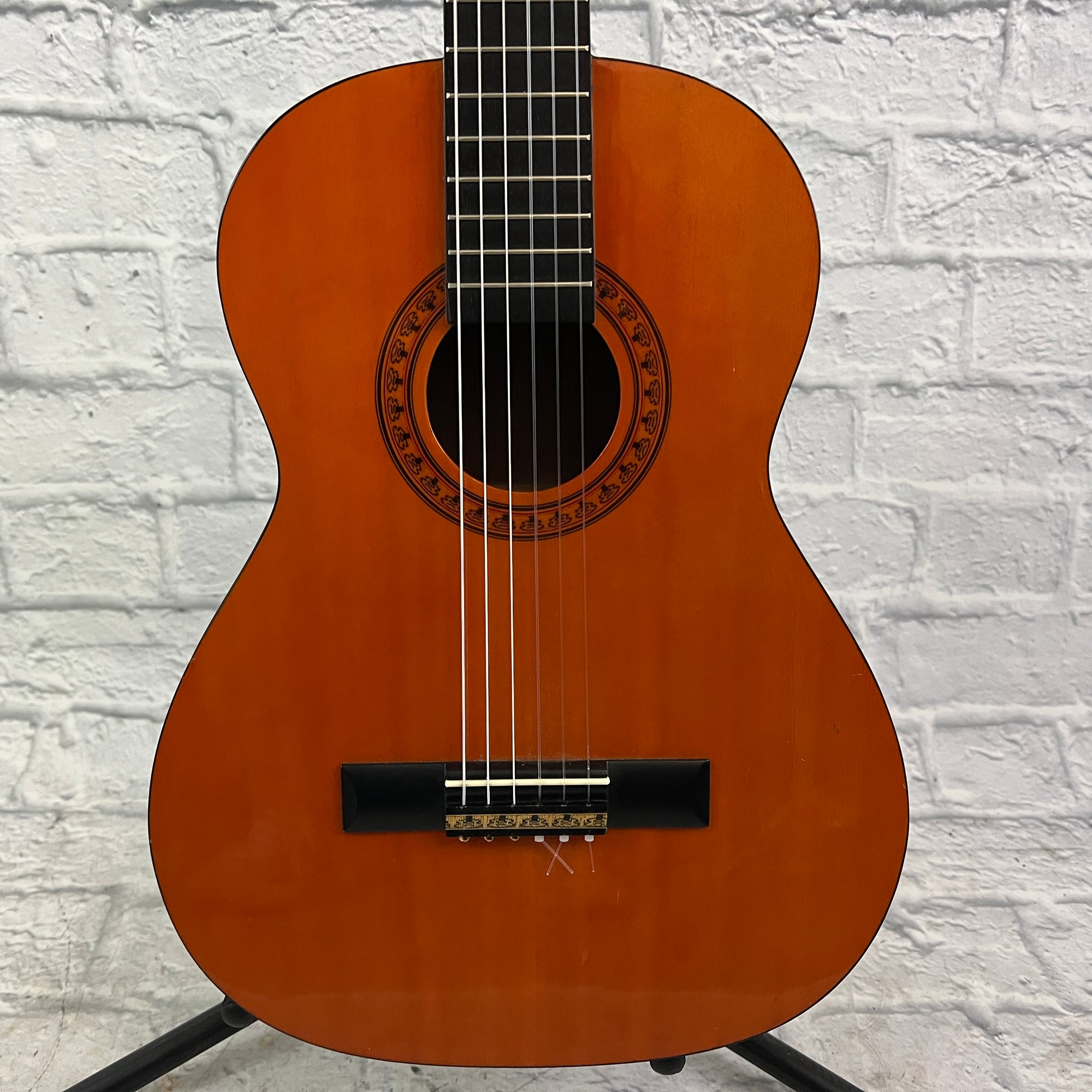 Hondo H624 Student Classical Guitar