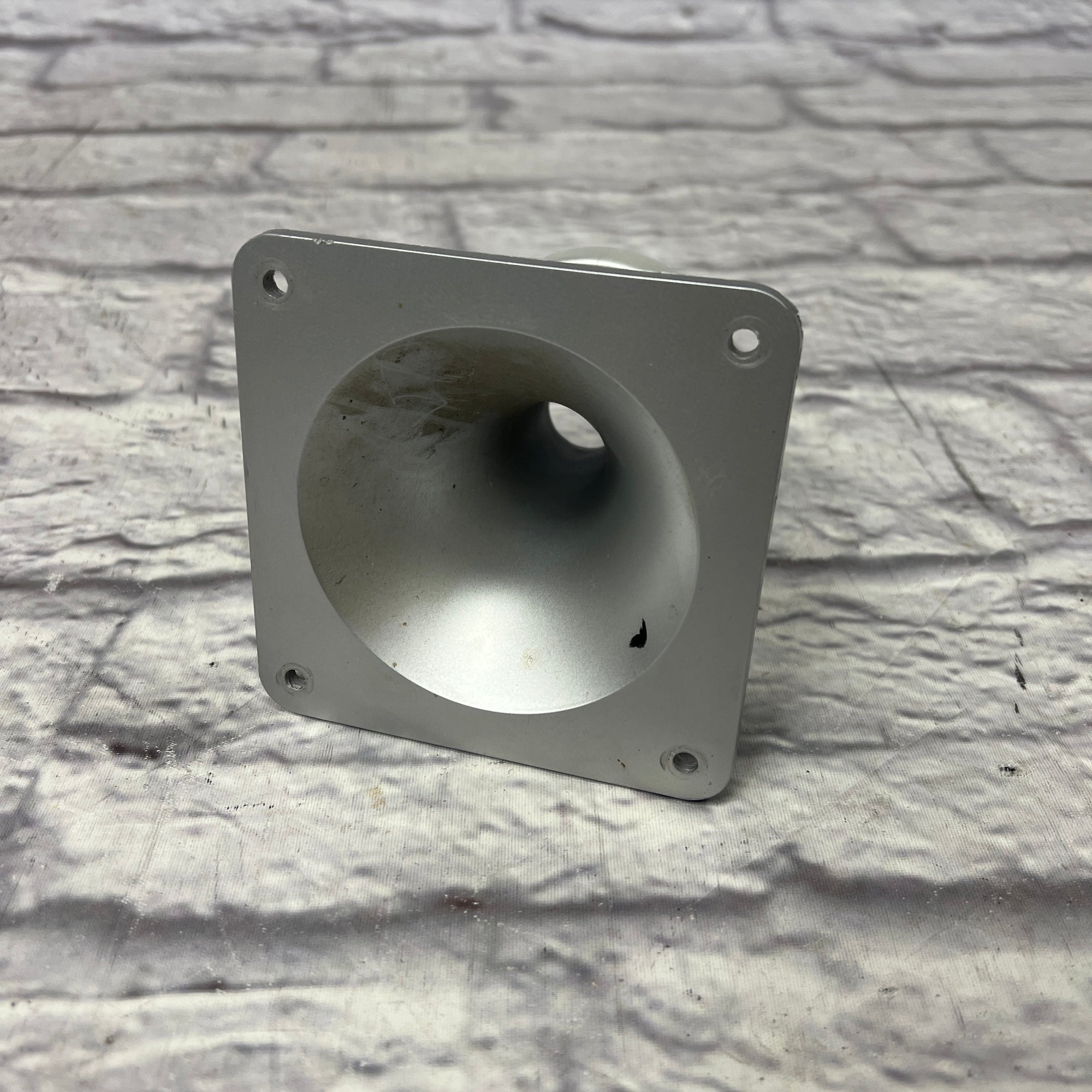 Unknown Speaker Horn