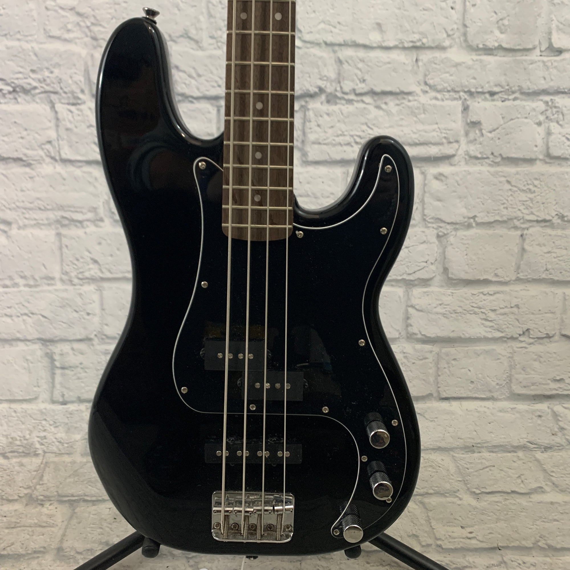 Squier Affinity Series PJ Bass Black