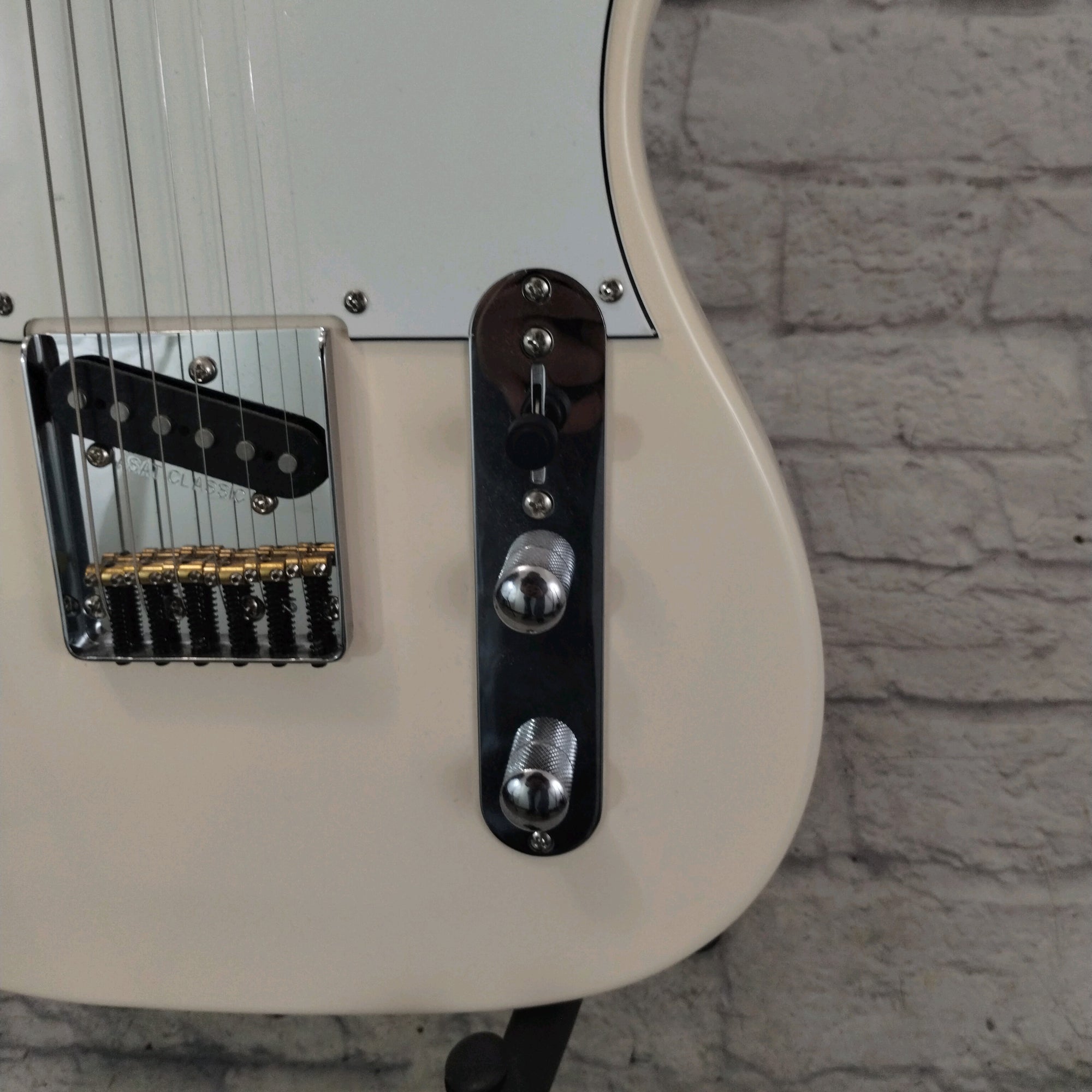 G&L Tribute ASAT Classic Guitar - Evolution Music