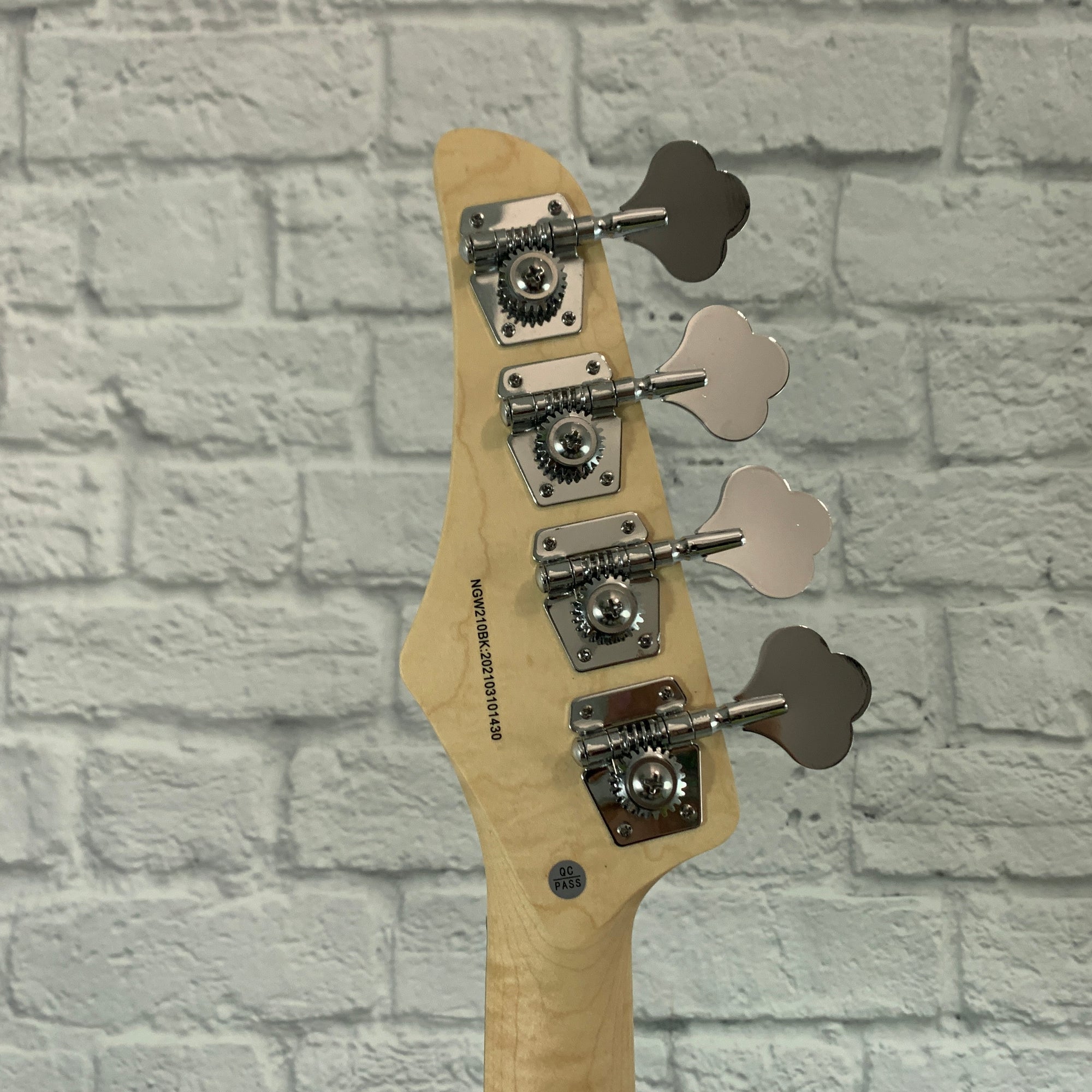 Nashville Guitar Works 210 Electric P Bass - Black, Rosewood Fretboard