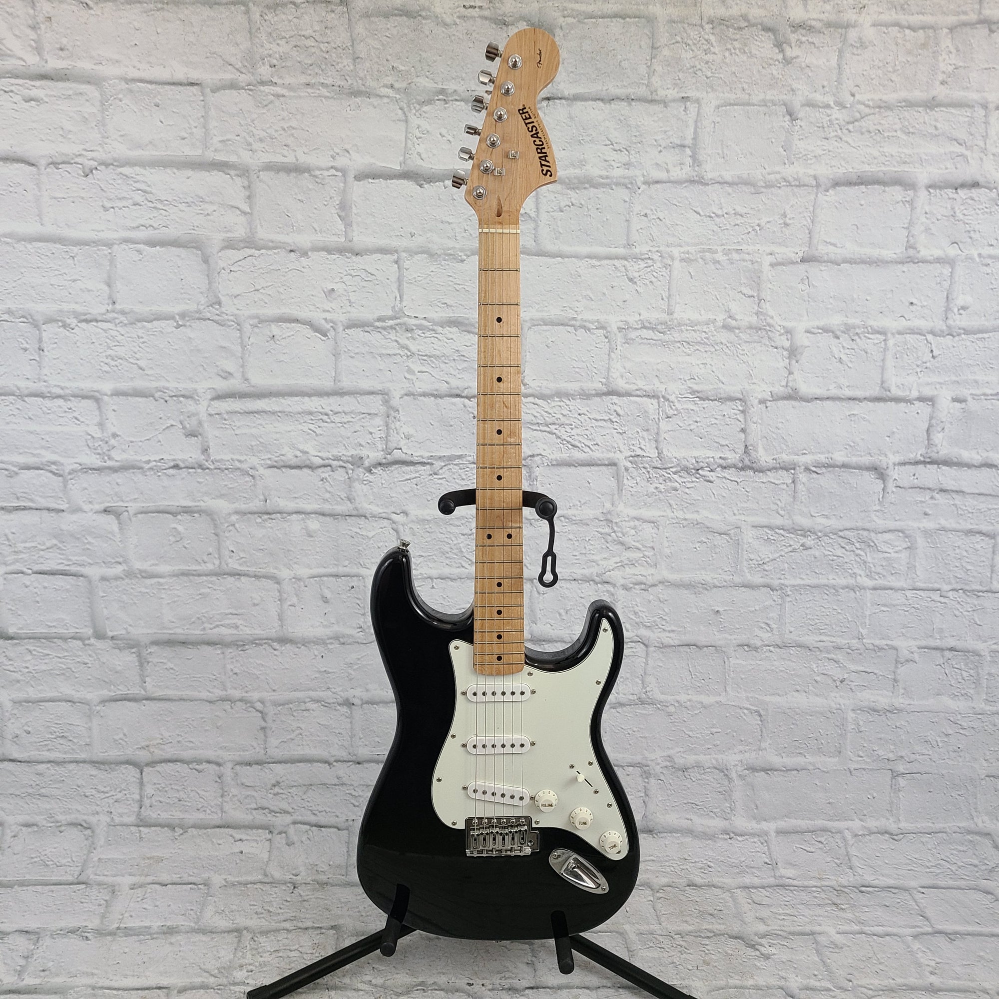 Fender Starcster Electric Guitar