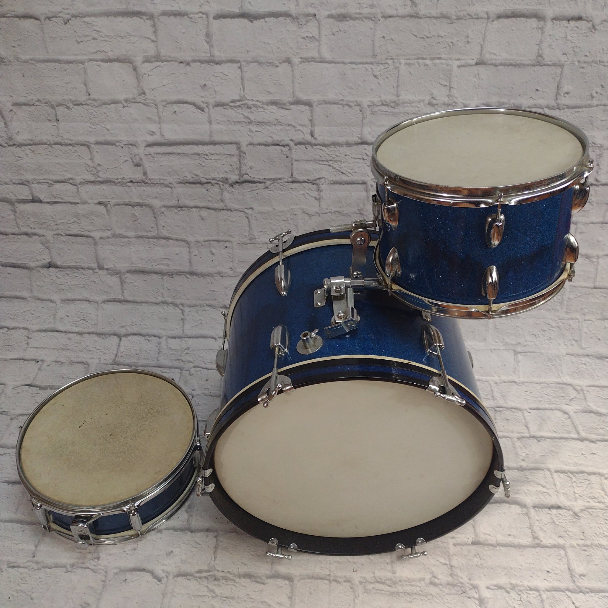 Unknown Japanese Blue Sparkle 3pc Drum Set 1960s