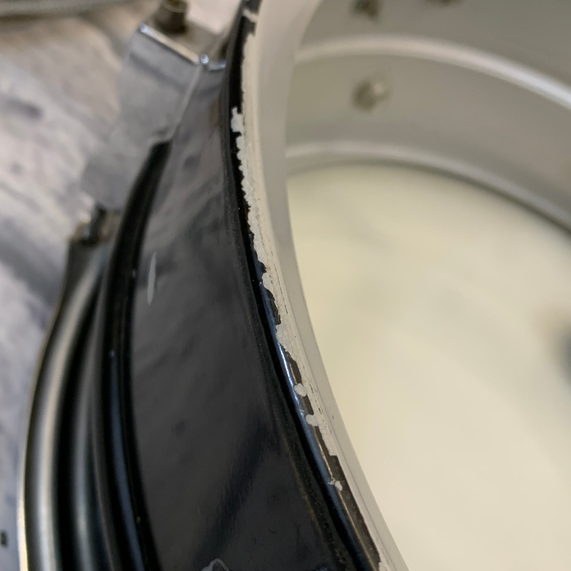 Ludwig No. 404 Acrolite 5x14" Aluminum Snare with Pointed Blue/Olive Badge 1970s
