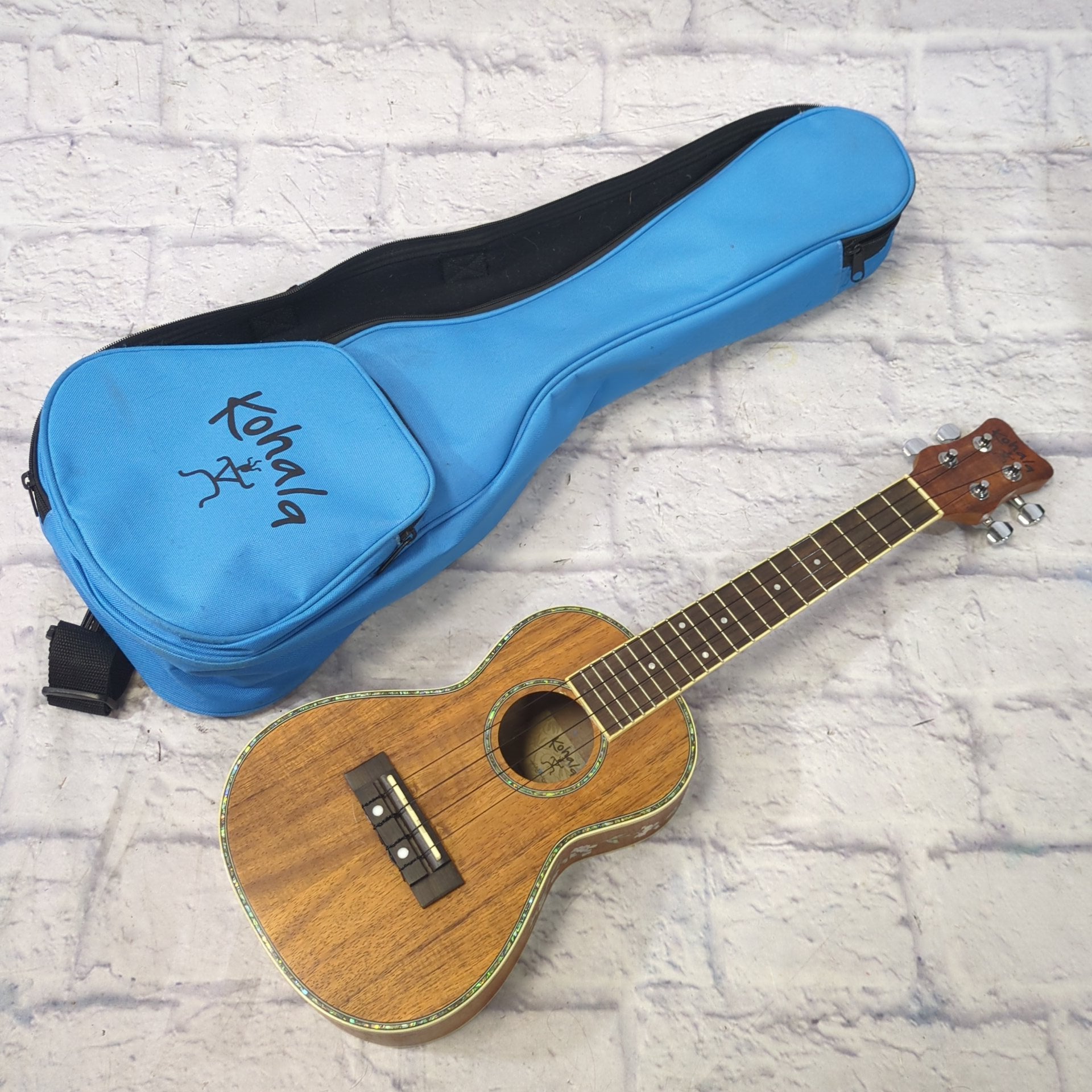 Kohala Ukulele w Gig Bag Ukulele - Evolution Music