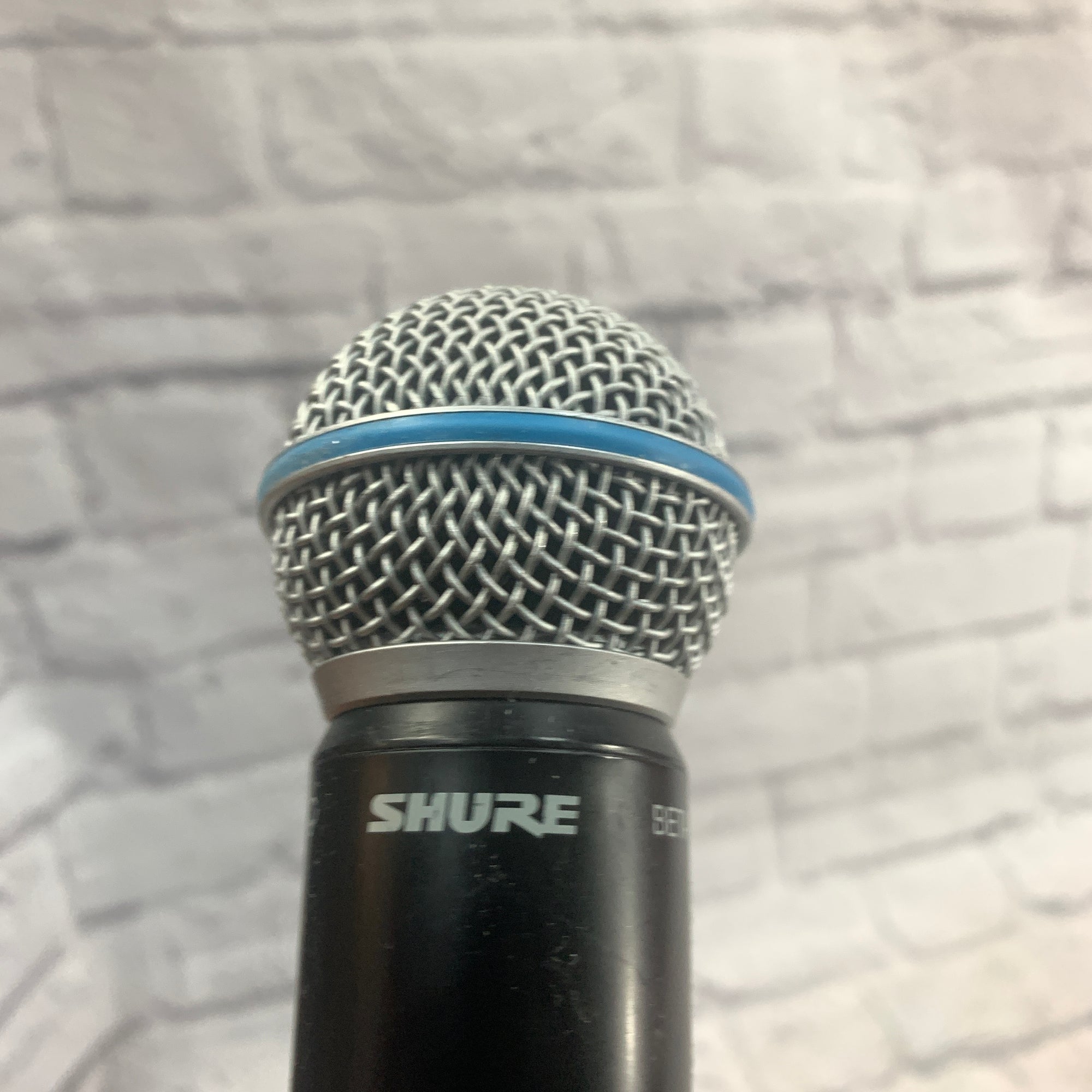 Shure BLX4R Wireless System w/ Beta 58a